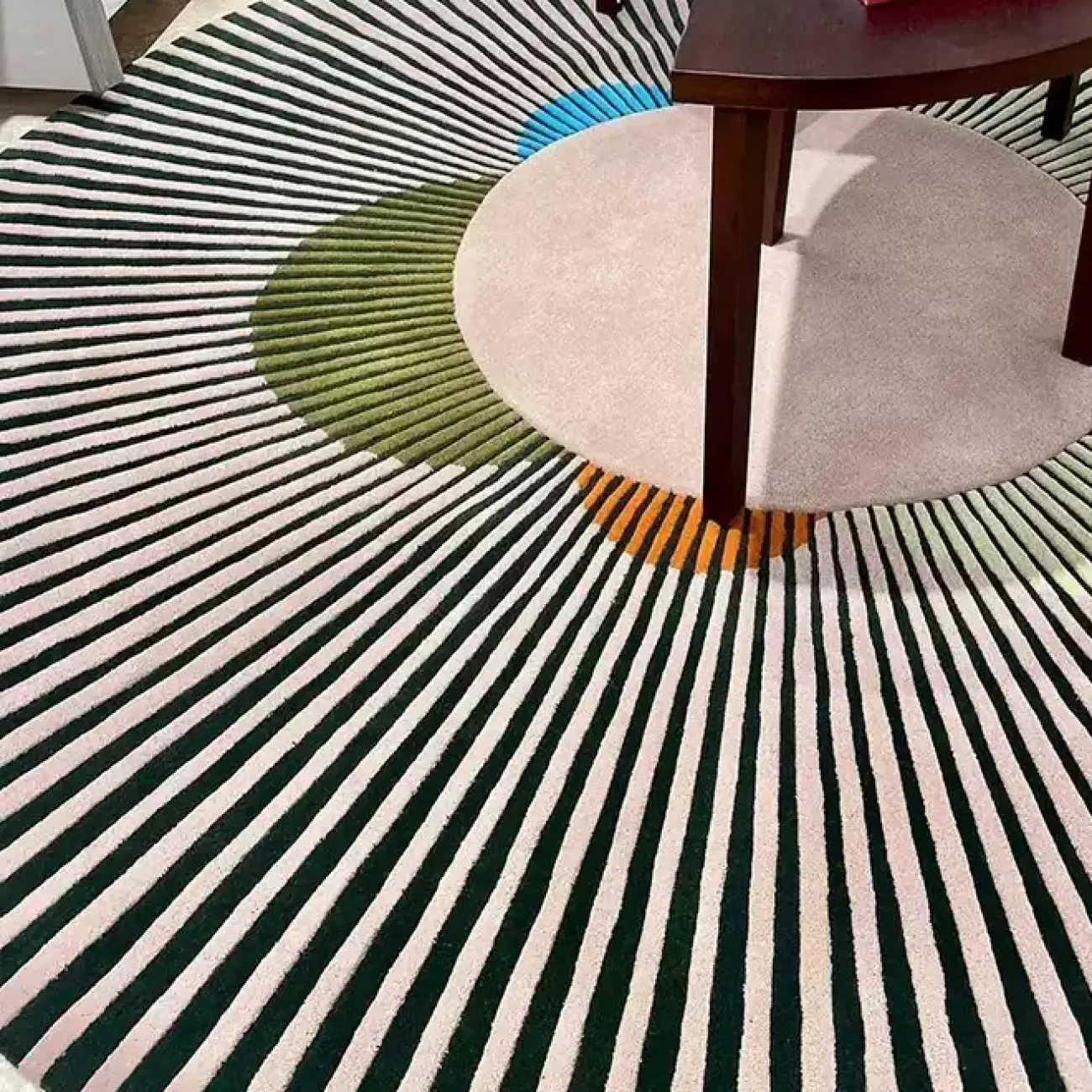 Дизайнерский ковёр ART Design из шерсти KV39332-32