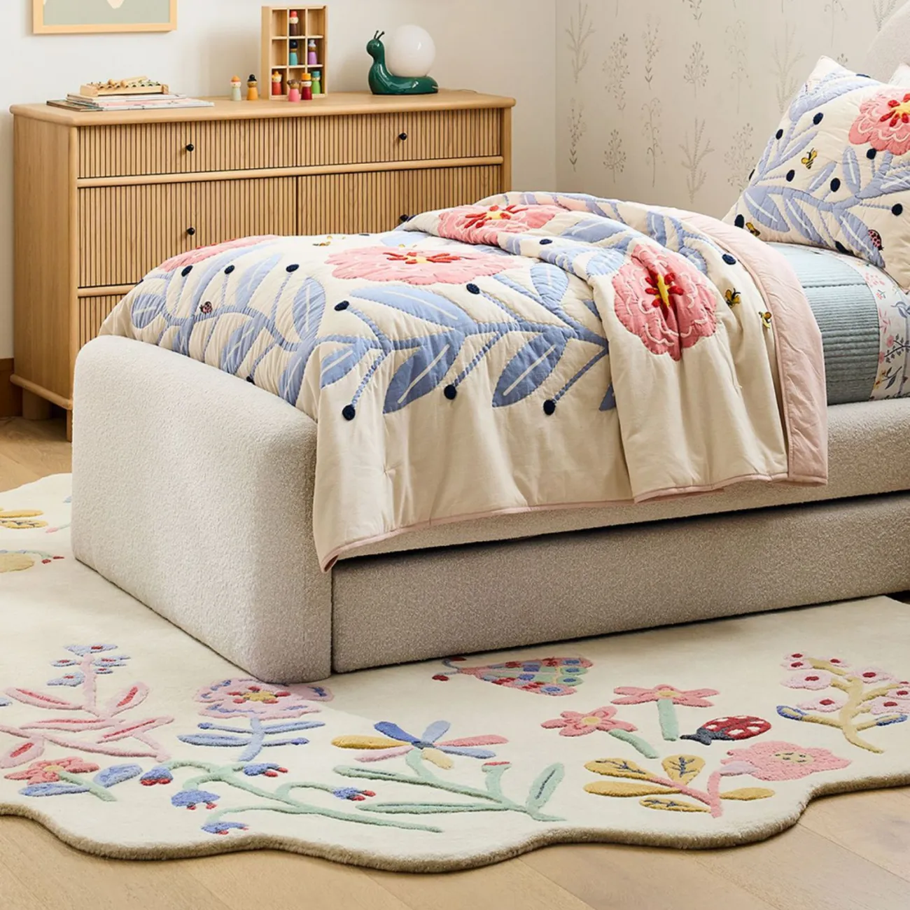 Ковёр в детскую комнату ART Design из премиальной шерсти KV39378-32