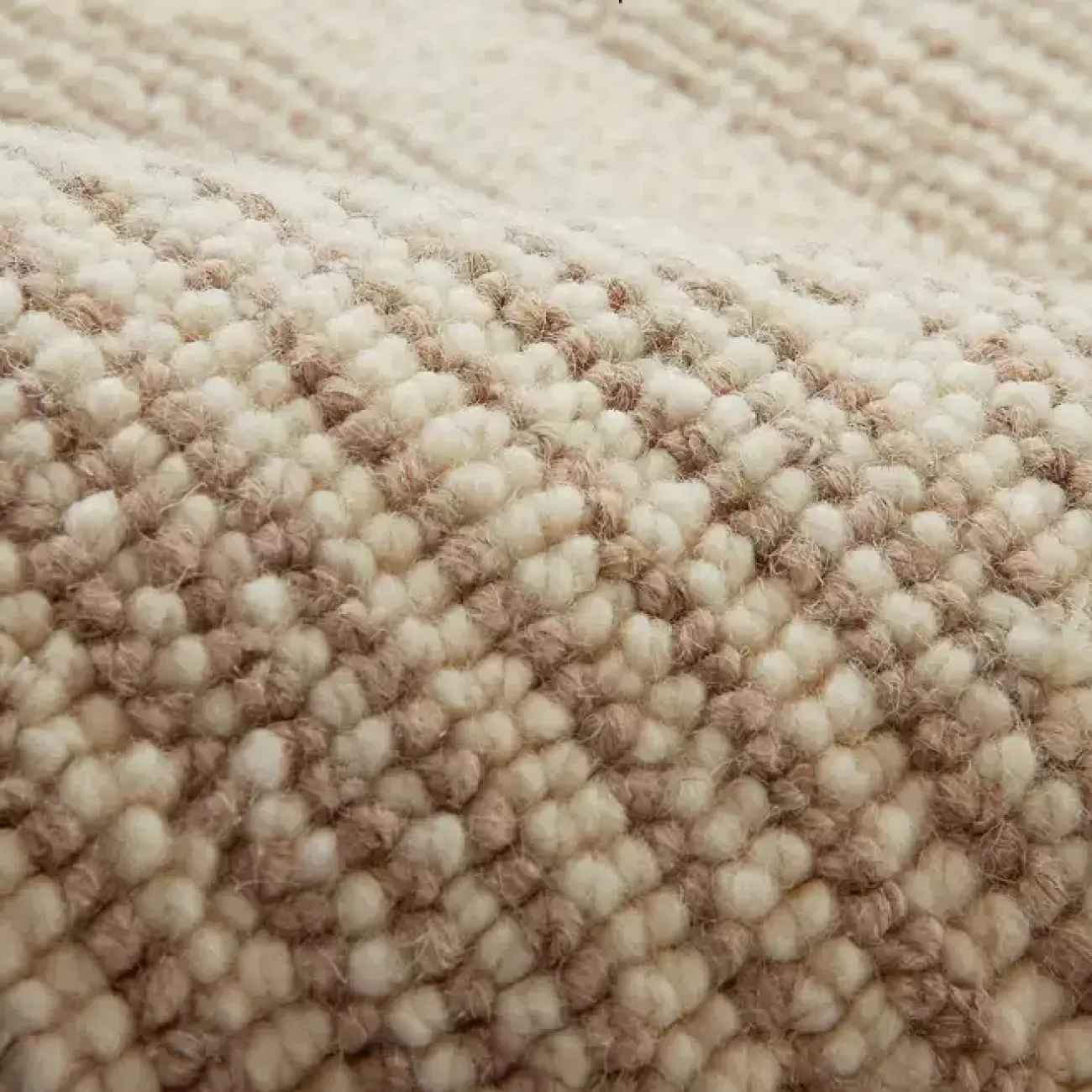 Практичный ковёр ART Design из качественной шерсти KV39388-32 Практичный ковёр ART Design из качественной шерсти KV39388-32