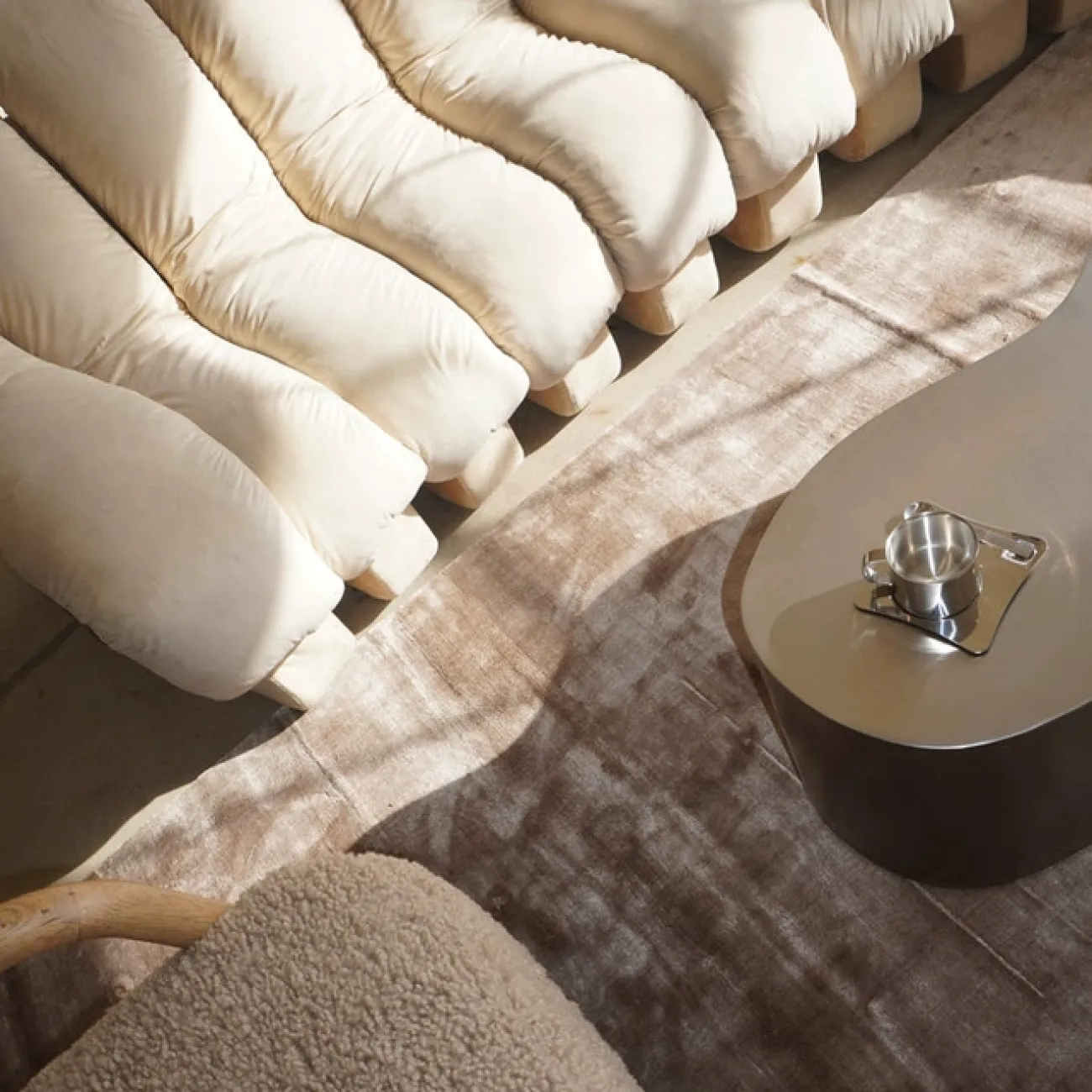 Однотонный ковёр ART Design из микроволокна KV39417-32