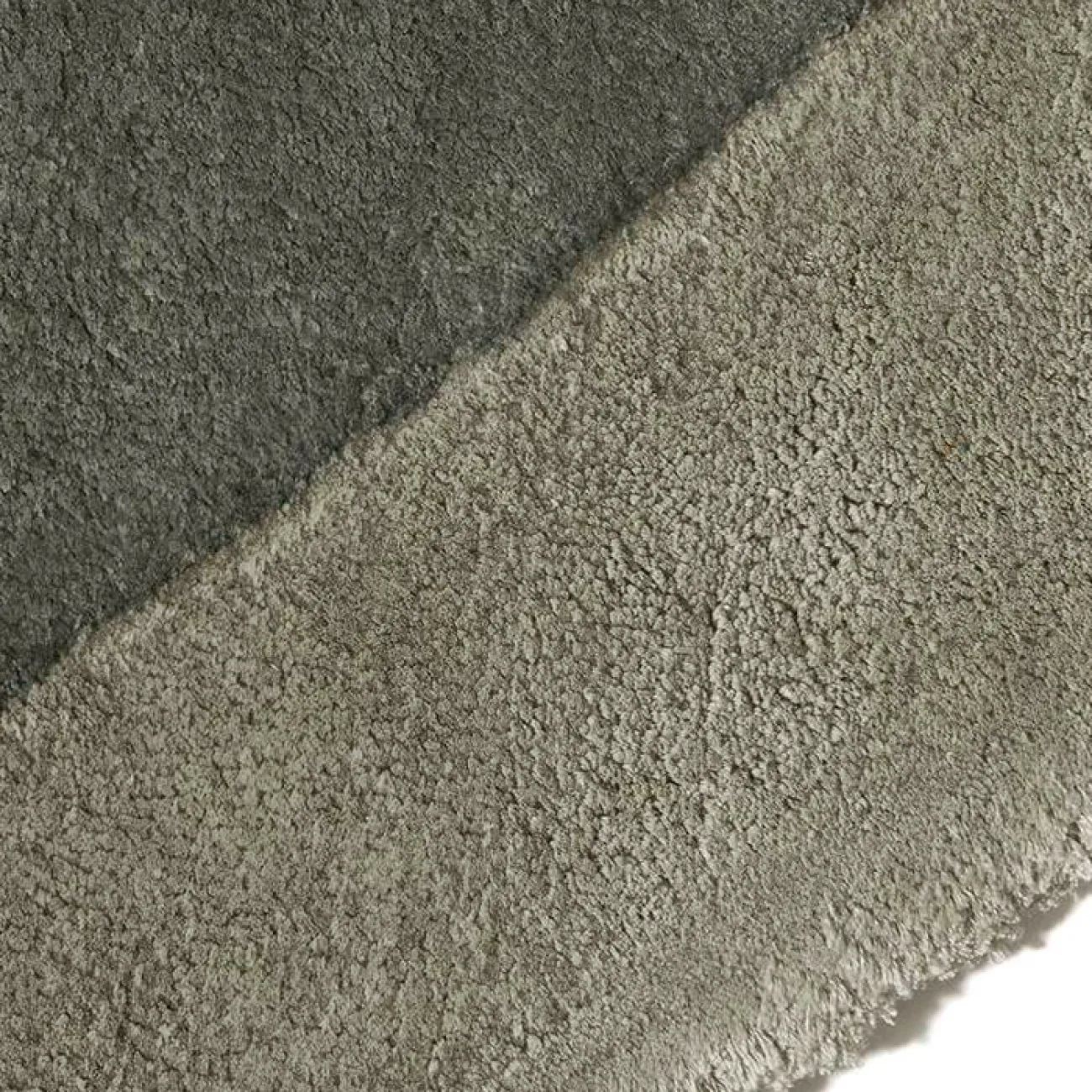 Практичный ковёр ART Design из тенселя KV39423-32