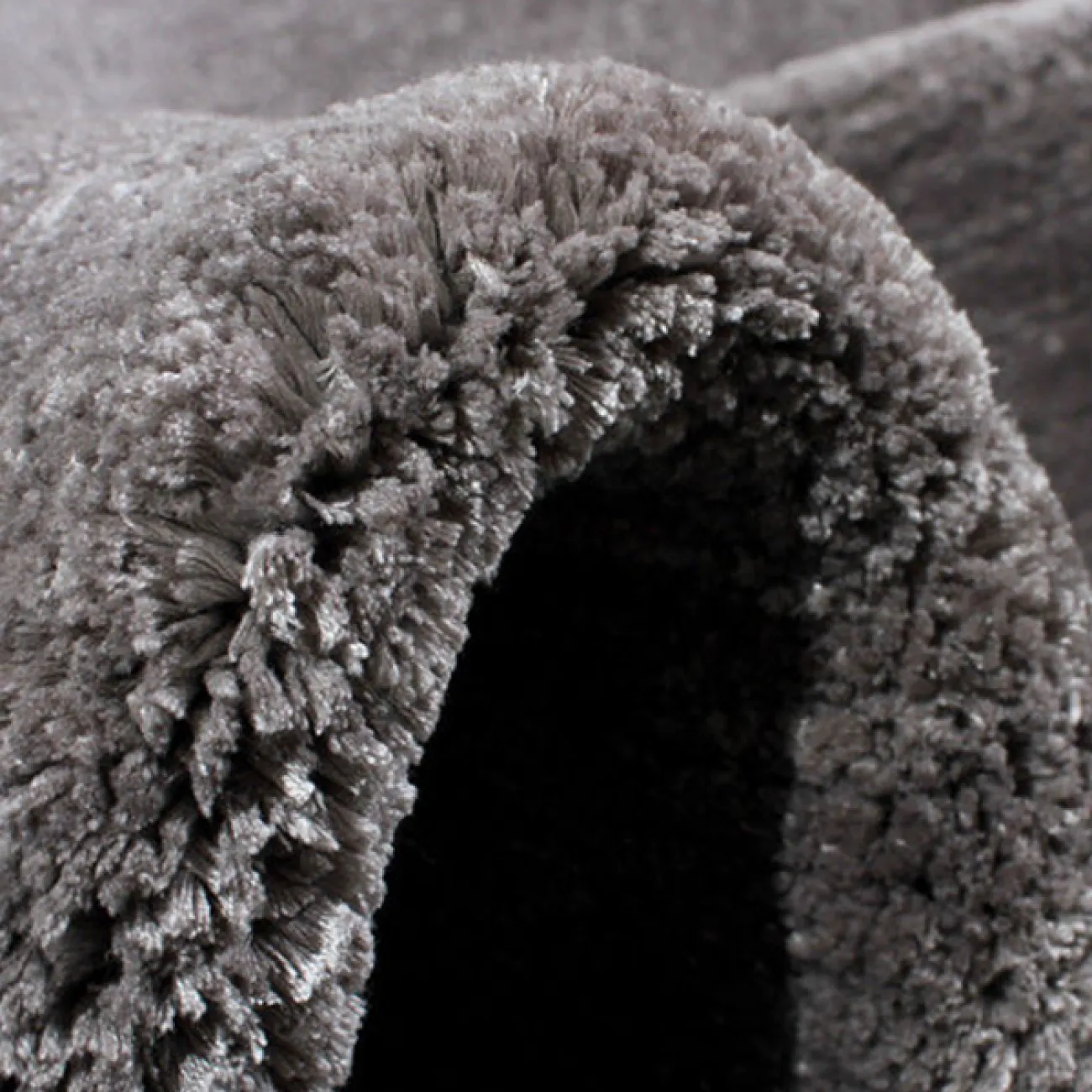 Практичный ковёр ART Design из тенселя KV39442-32