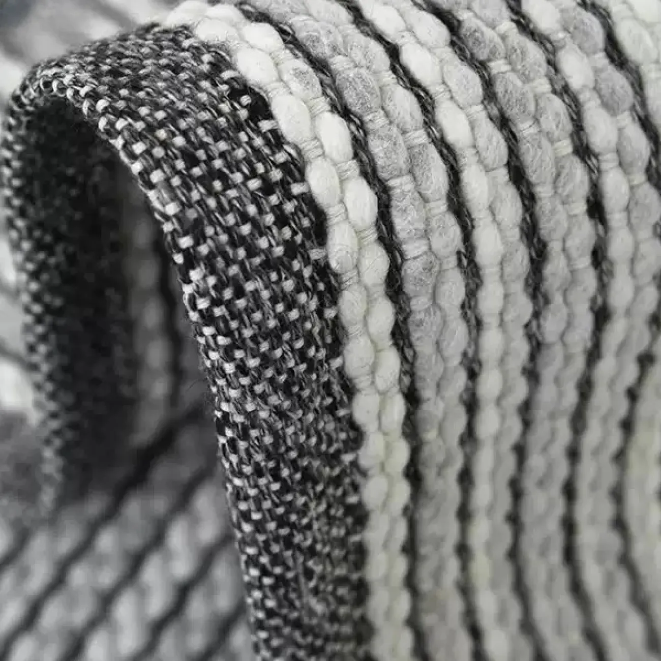 Роскошный ковёр ART Design из премиальной шерсти ручной работы KV39447-32