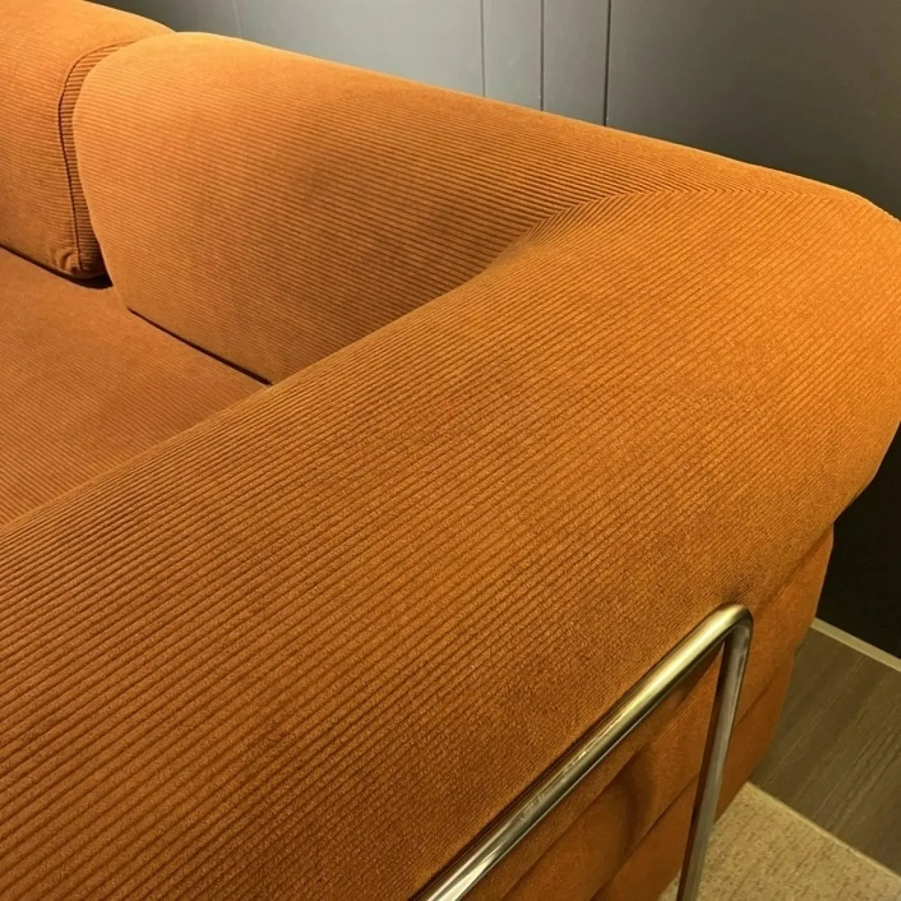 Роскошный бескаркасный диван Simon Compress с обивкой из вельвета KV39454-32 Роскошный бескаркасный диван Simon Compress с обивкой из вельвета KV39454-32