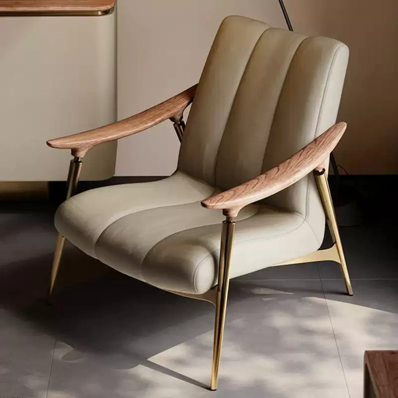 Роскошное кресло Wand из микрофибры или кожи KR39462-32 Роскошное кресло Wand из микрофибры или кожи KR39462-32