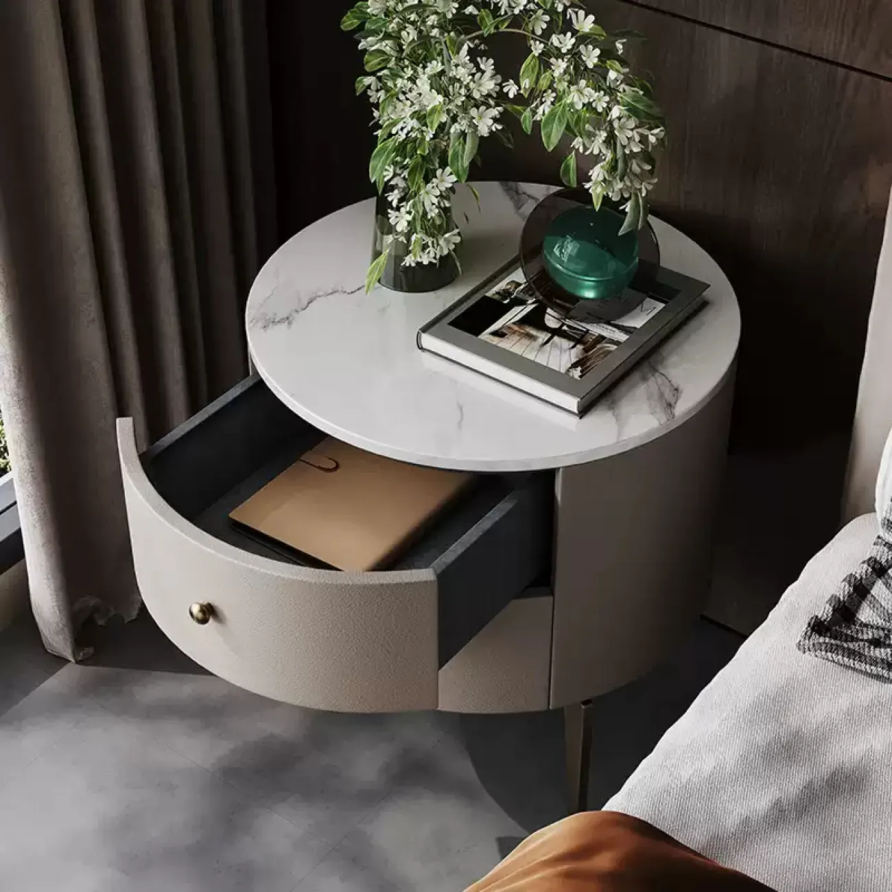 Элегантная прикроватная тумба Wand с мраморной столешницей TB39464-32 Элегантная прикроватная тумба Wand с мраморной столешницей TB39464-32