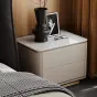 Элегантная прикроватная тумба Wand с кожаной обивкой TB39477-32