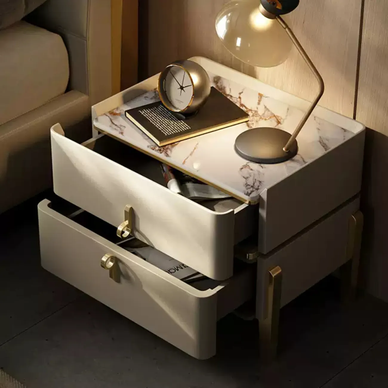 Элегантная прикроватная тумба Wand с кожаной обивкой TB39478-32 Элегантная прикроватная тумба Wand с кожаной обивкой TB39478-32