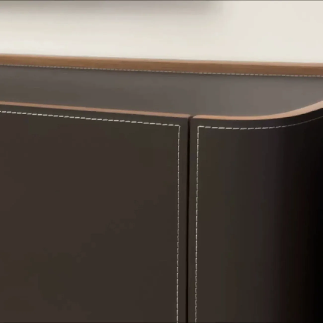 Роскошная тумба под телевизор Wand с кожаной обивкой TB39483-32