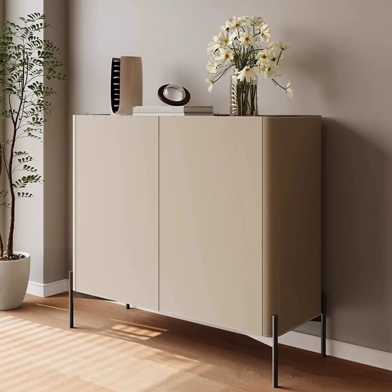 Практичный комод Wand обитый кожей с мраморной столешницей KD39484-32