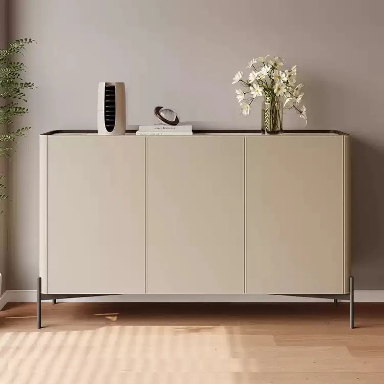 Практичный комод Wand обитый кожей с мраморной столешницей KD39484-32