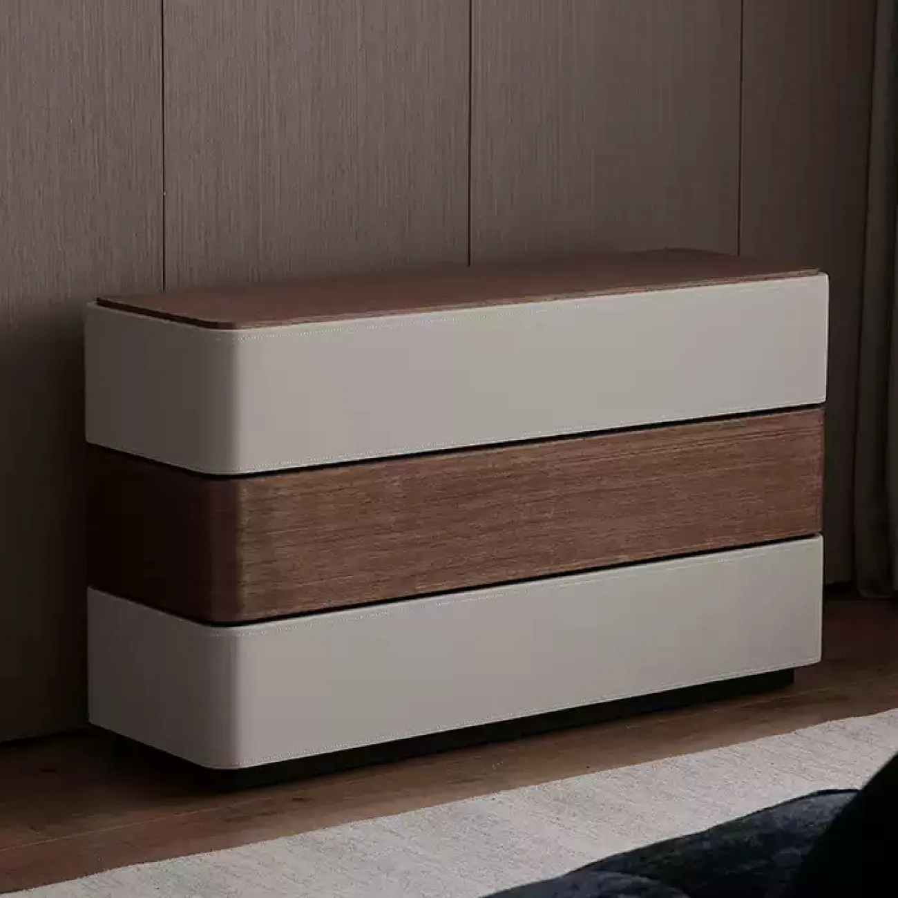 Практичный комод Wand обитый кожей KD39488-32 Практичный комод Wand обитый кожей KD39488-32