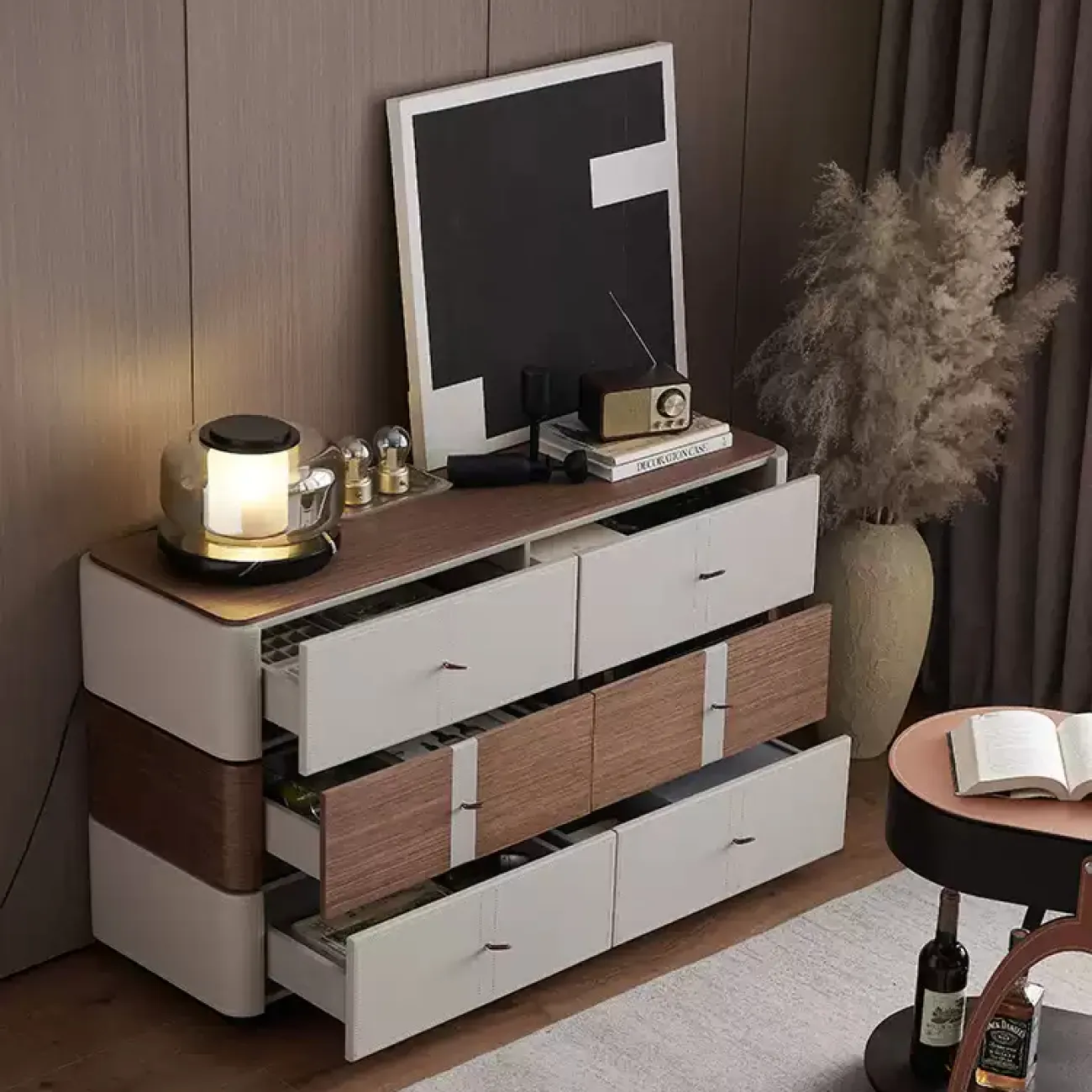 Практичный комод Wand обитый кожей KD39488-32 Практичный комод Wand обитый кожей KD39488-32