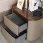 Элегантная прикроватная тумба Wand с кожаной обивкой и мраморной столешницей TB39489-32