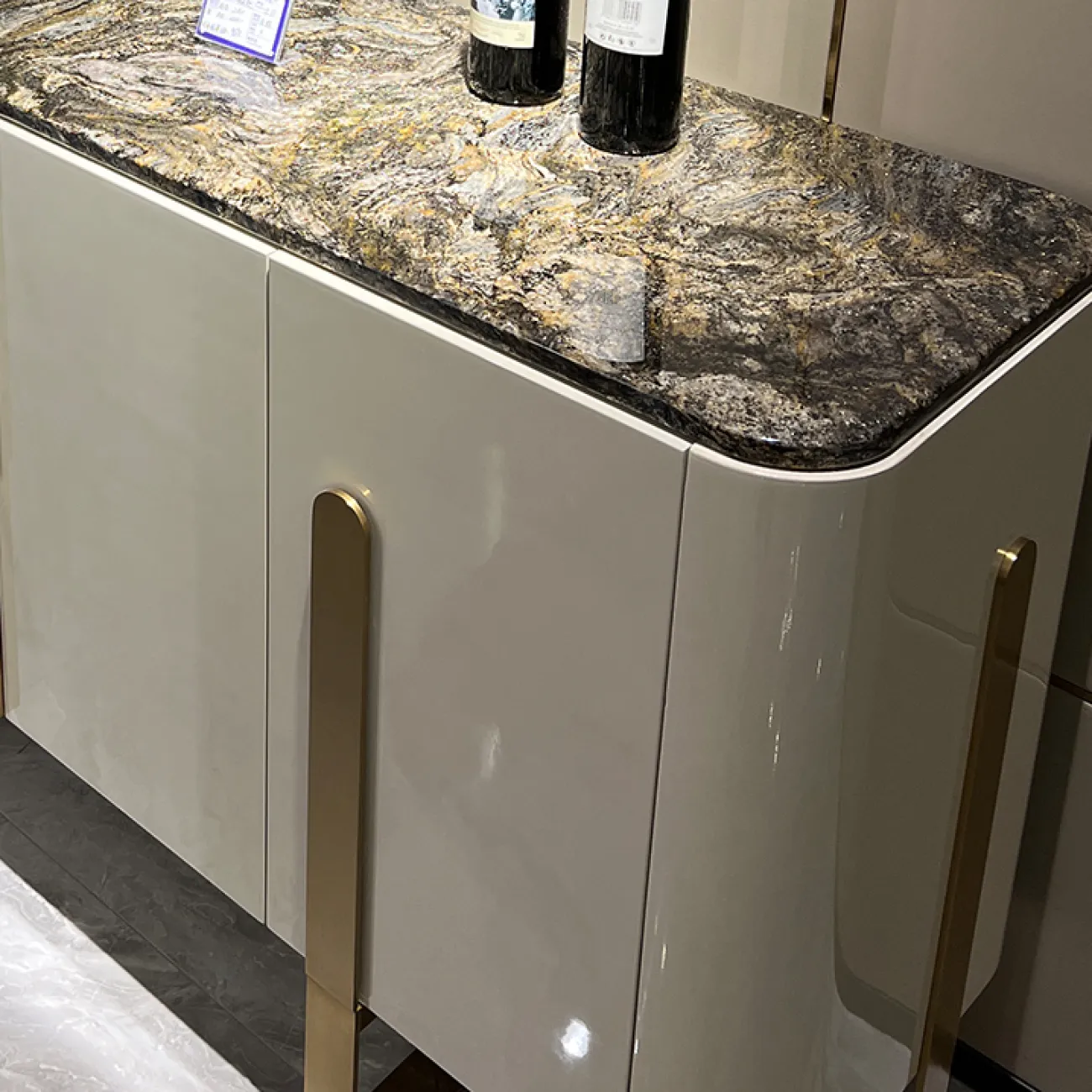 Роскошный комод Wand со столешницами на выбор KD39524-32 Роскошный комод Wand со столешницами на выбор KD39524-32