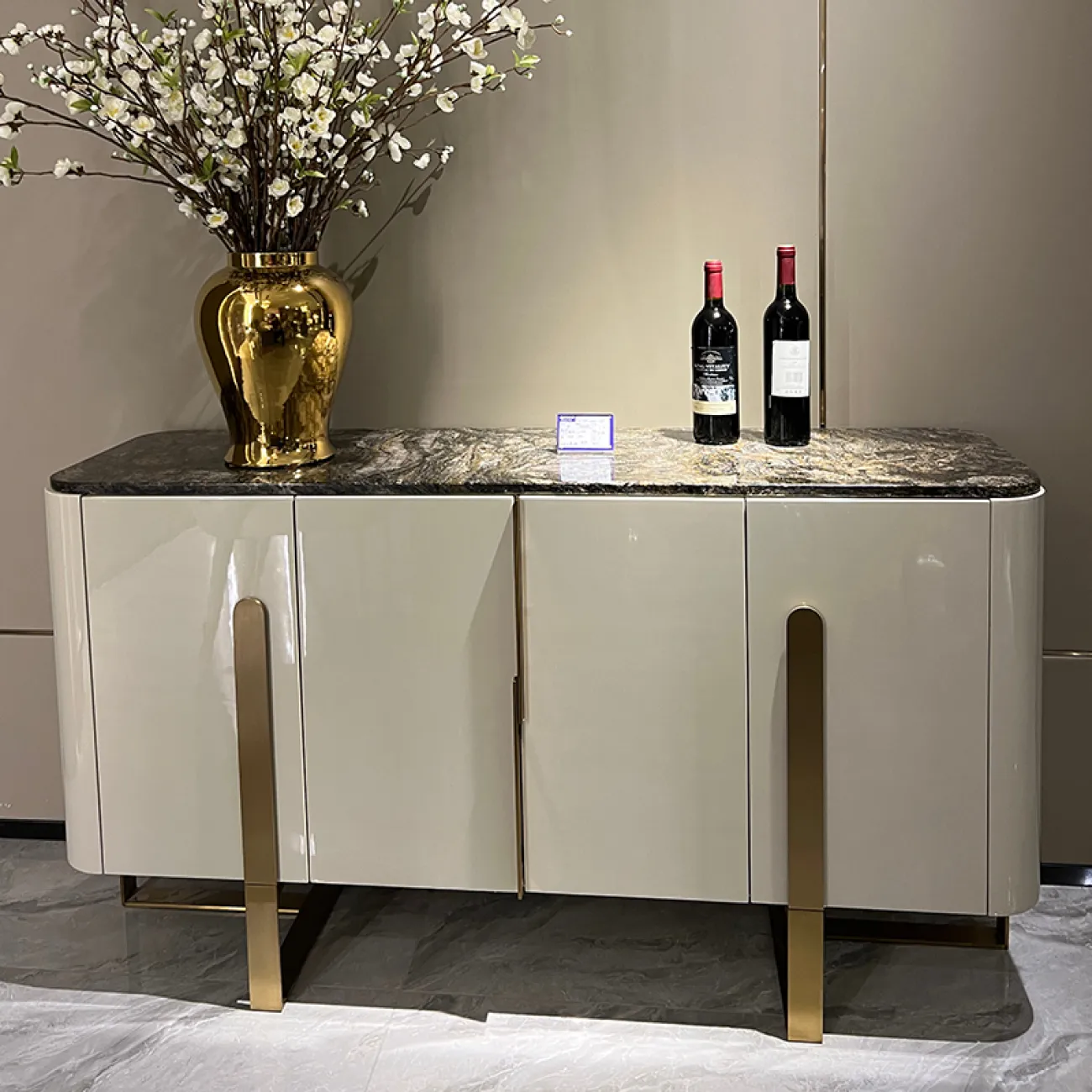 Роскошный комод Wand со столешницами на выбор KD39524-32 Роскошный комод Wand со столешницами на выбор KD39524-32