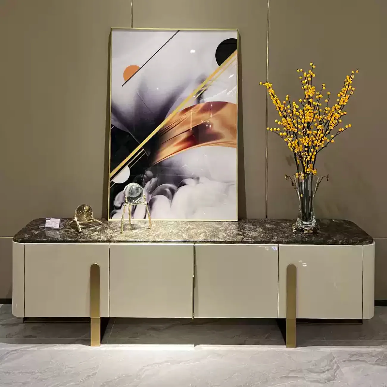 Элегантная тумба под телевизор Wand с разными столешницами TB39525-32