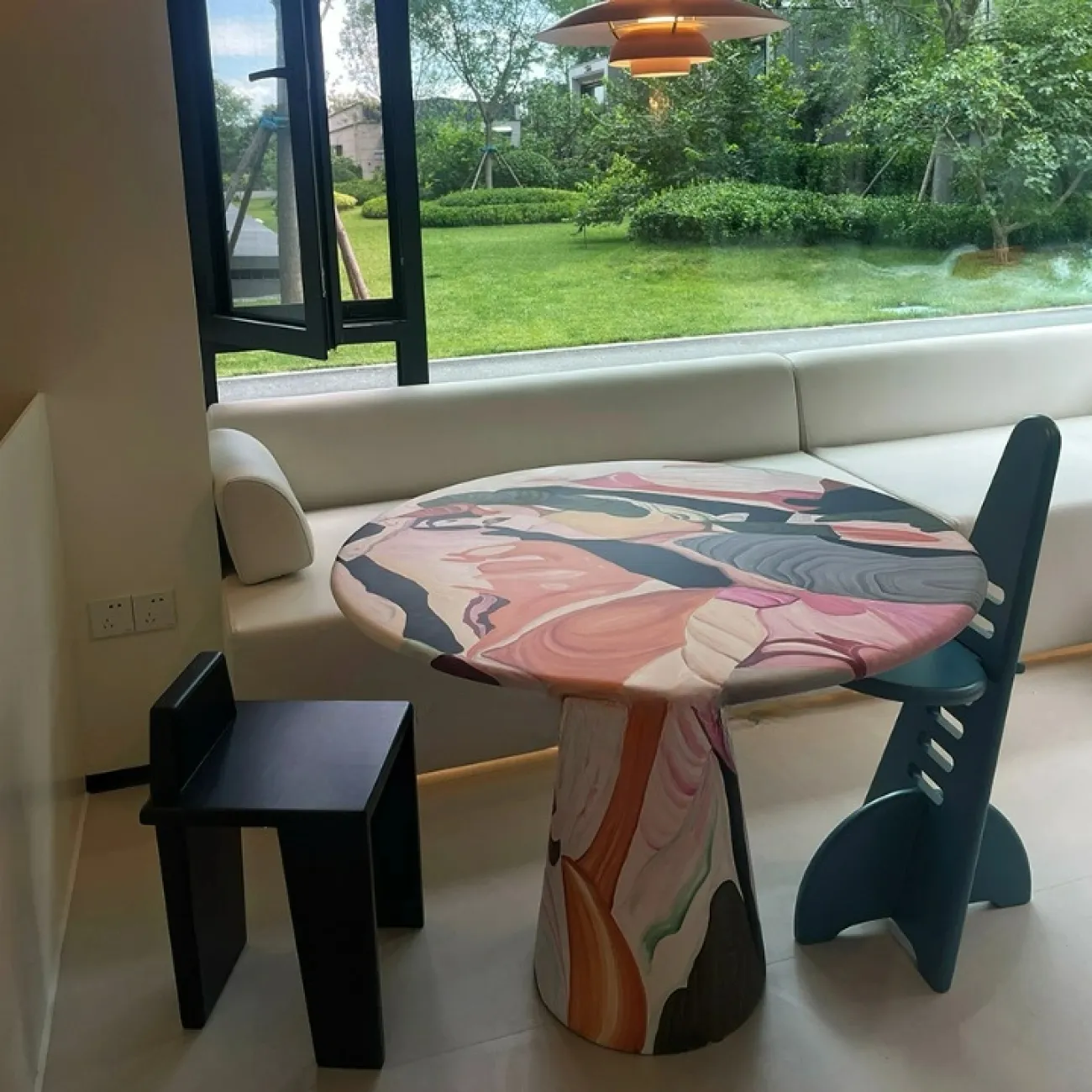 Дизайнерский журнальный столик Wand из стеклопластика JS39526-32