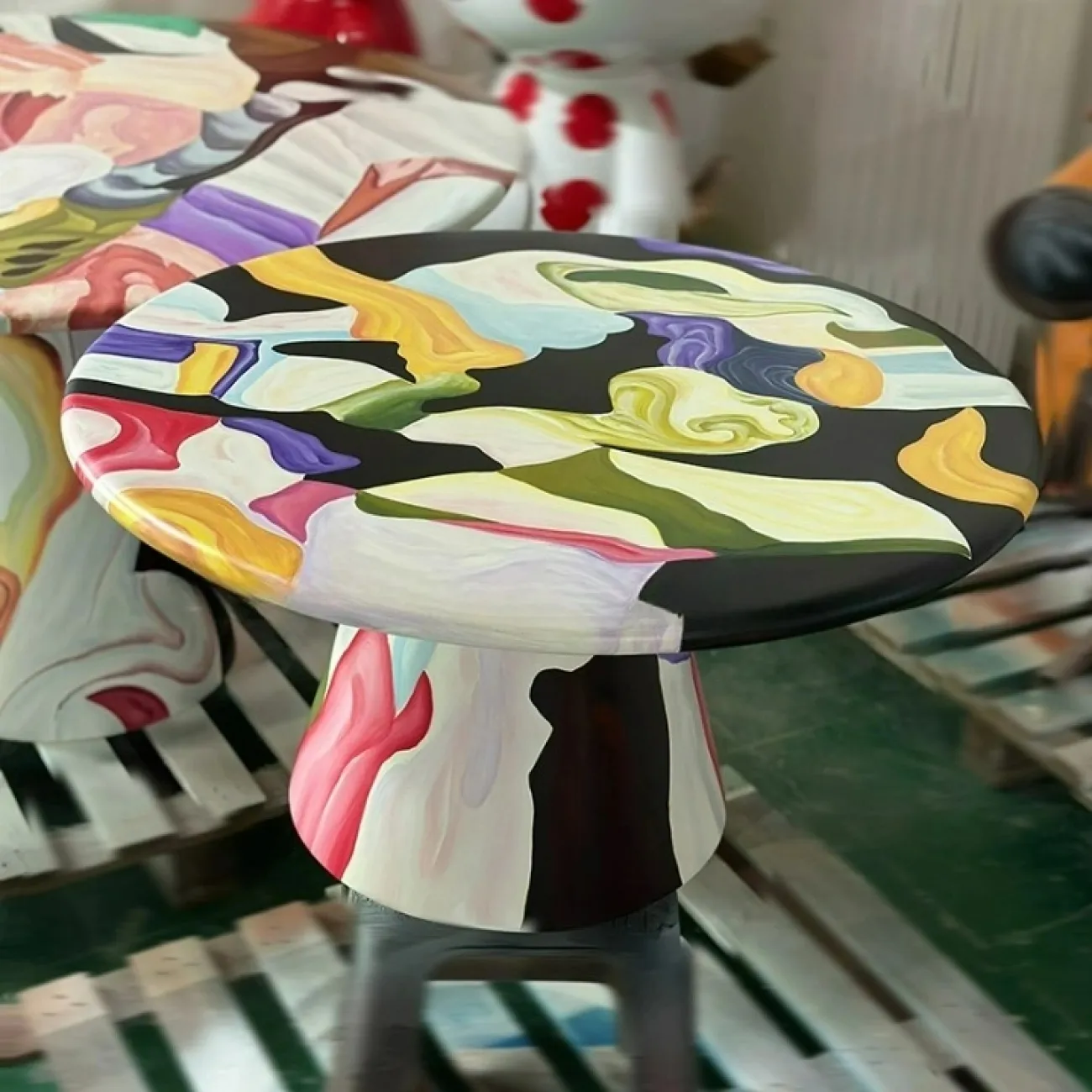 Дизайнерский журнальный столик Wand из стеклопластика JS39526-32