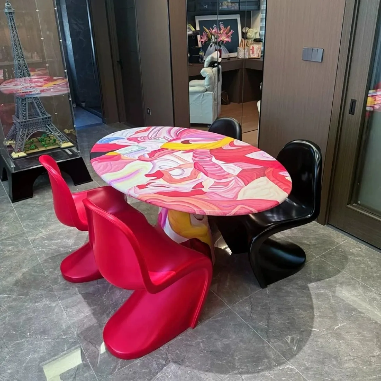 Дизайнерский обеденный стол Wand из стеклопластика OS39527-32 Дизайнерский обеденный стол Wand из стеклопластика OS39527-32