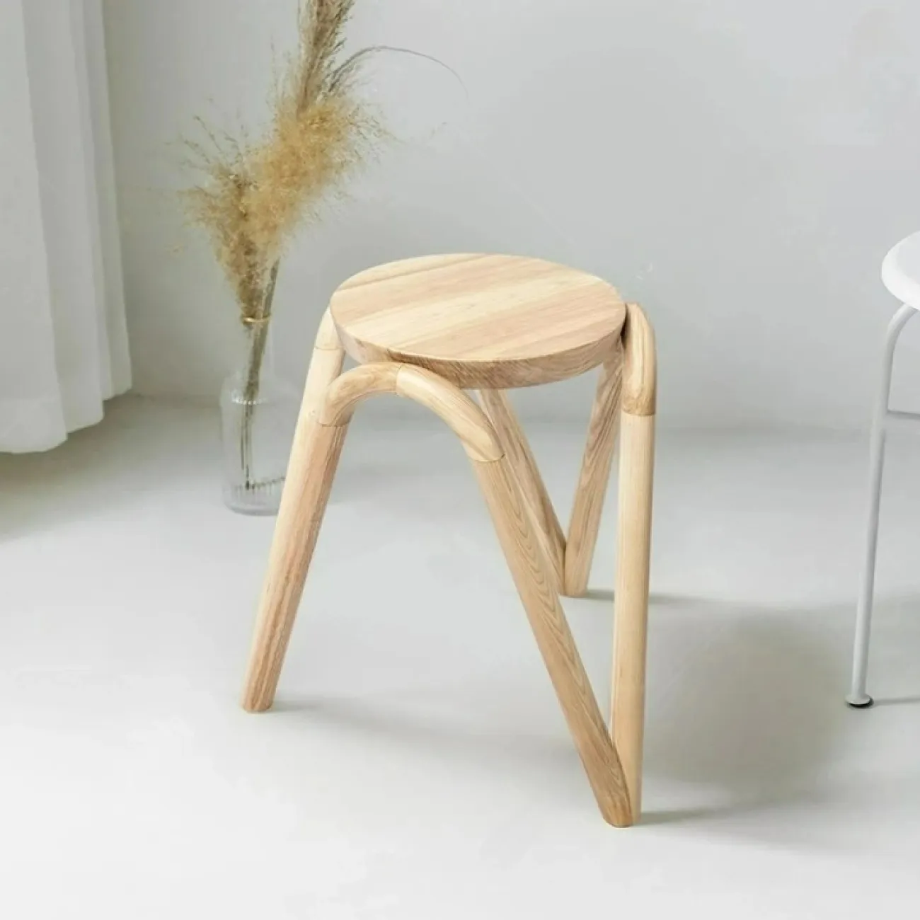 Элегантный табурет Minicum из дерева ясеня TB39554-32