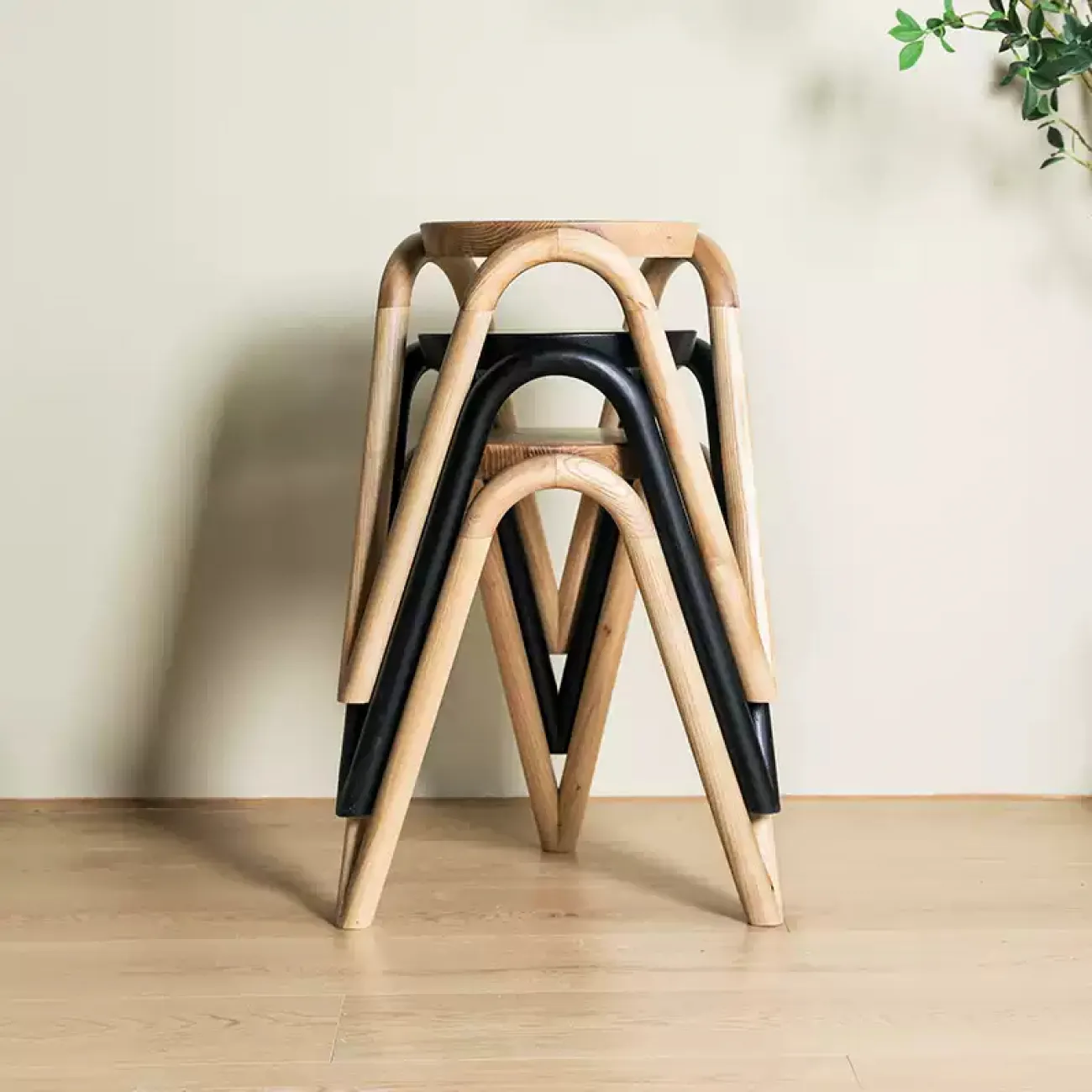 Элегантный табурет Minicum из дерева ясеня TB39554-32