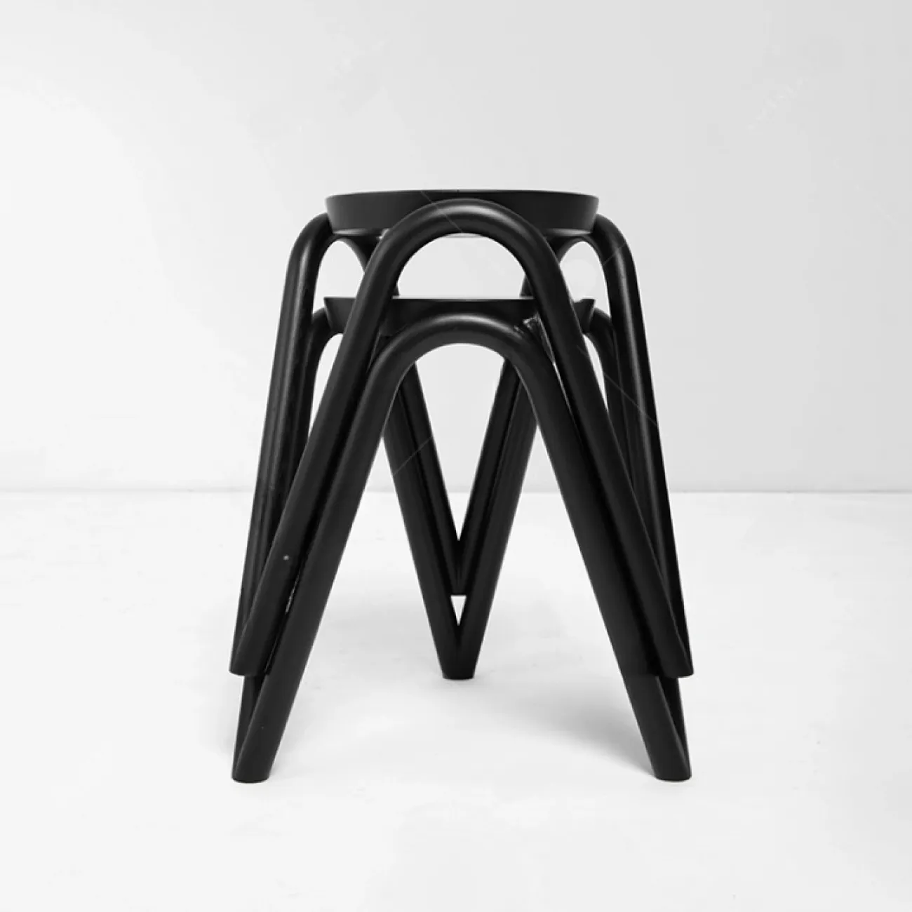 Элегантный табурет Minicum из дерева ясеня TB39554-32