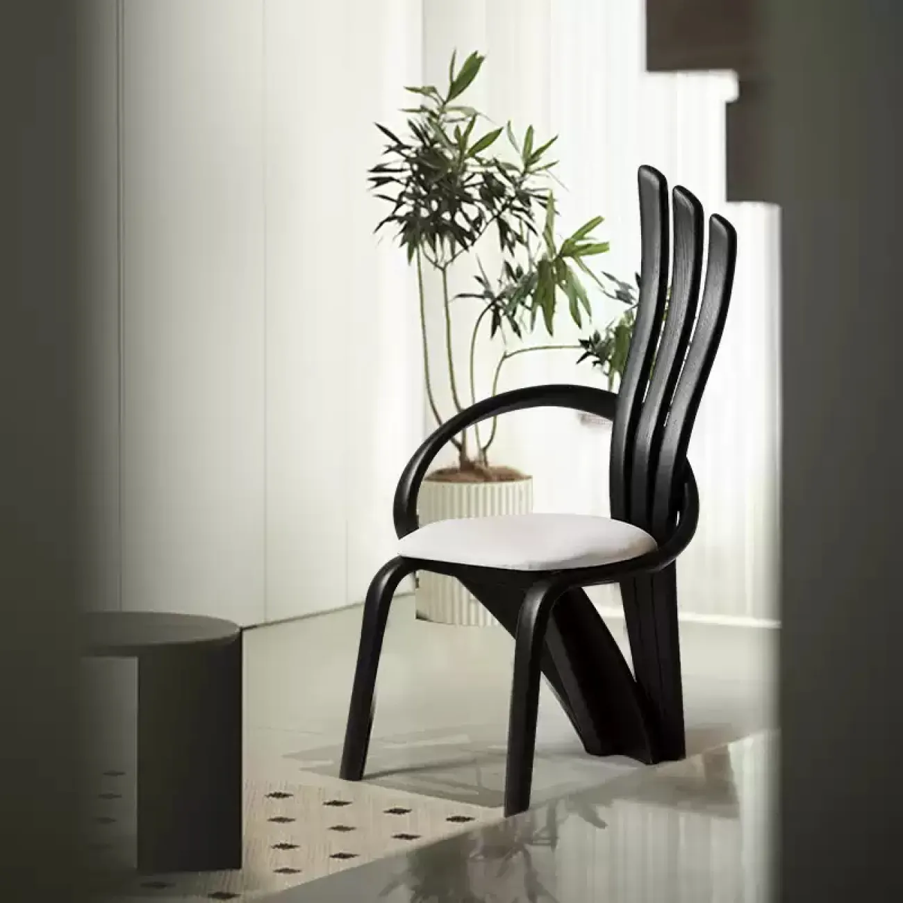 Элегантный обеденный стул Minicum из дерева и кожи OS39565-32