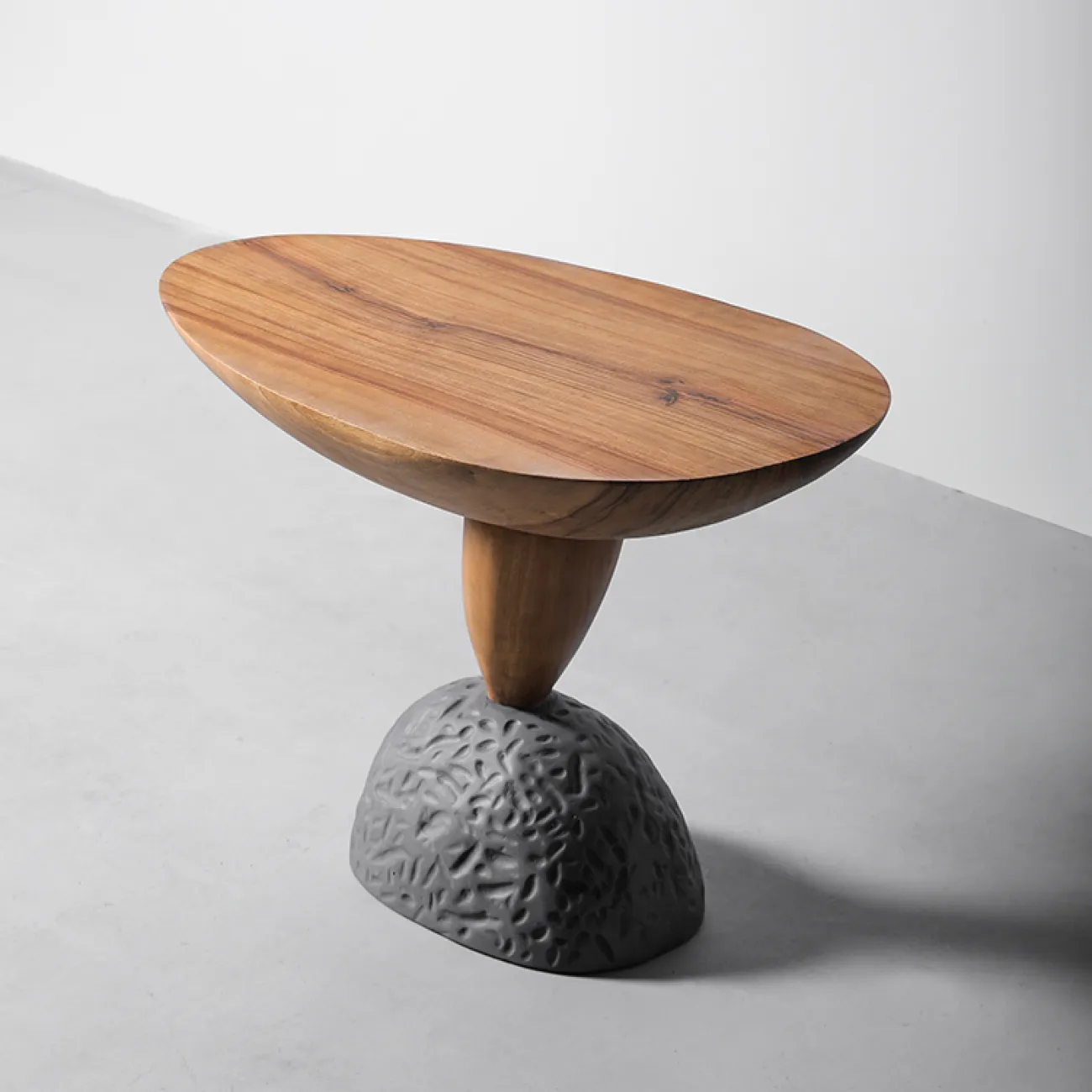 Оригинальный журнальный столик Minicum из дерева JS39570-32