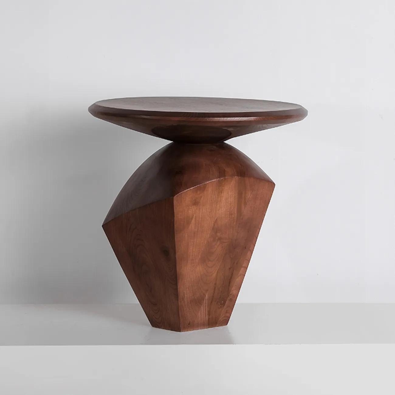 Оригинальный журнальный столик Minicum из дерева JS39573-32