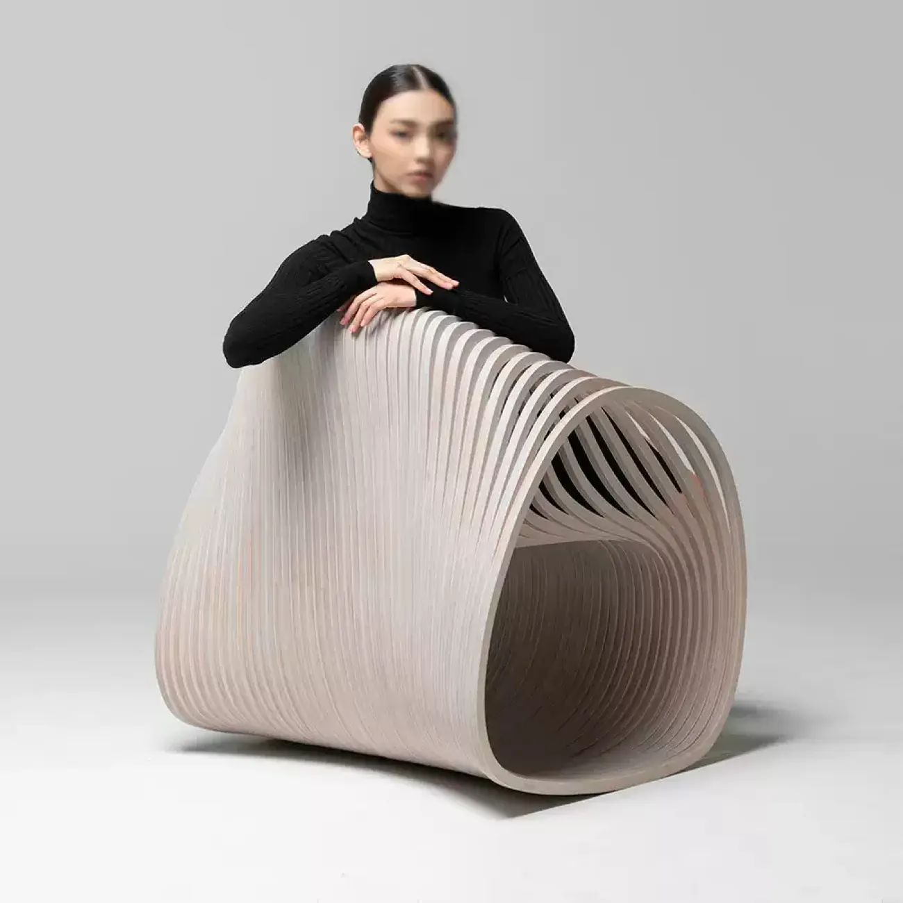 Дизайнерское кресло Minicum из берёзы KR39583-32 Дизайнерское кресло Minicum из берёзы KR39583-32