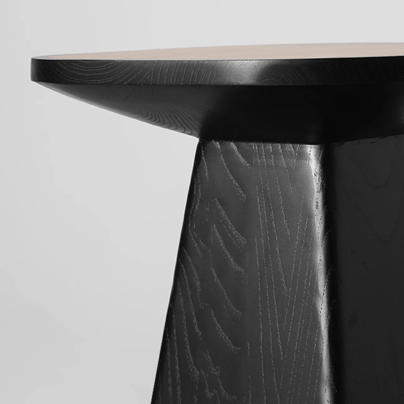 Лаконичный журнальный столик Minicum из дерева JS39587-32