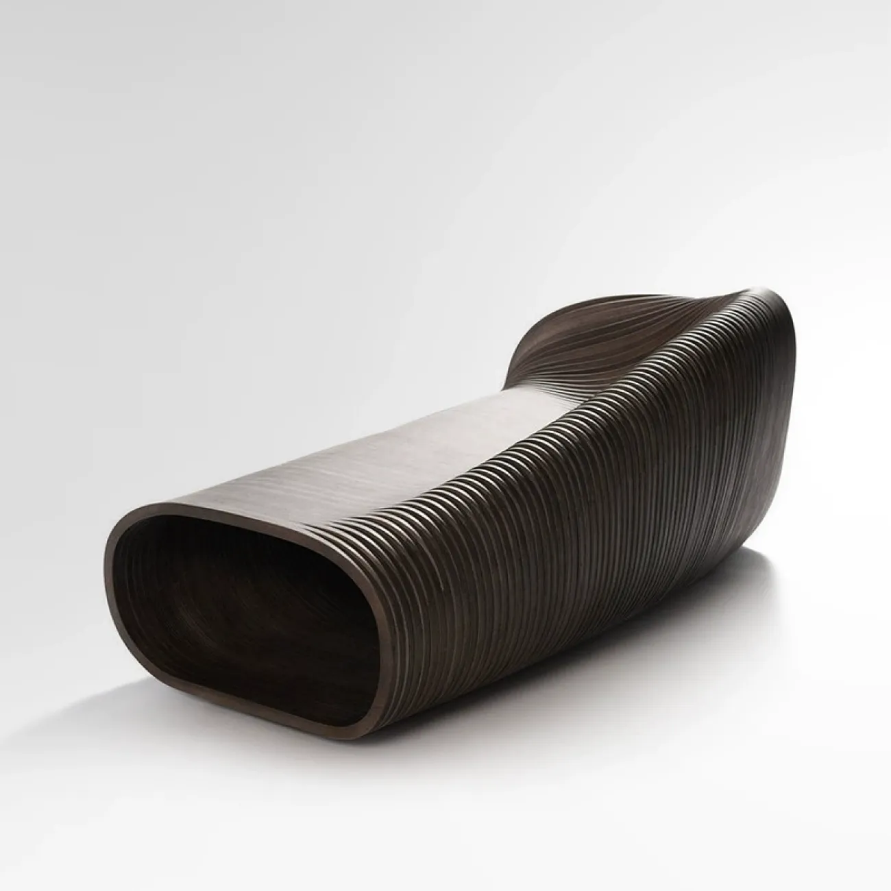 Дизайнерский диван Minicum из берёзы DV39610-32 Дизайнерский диван Minicum из берёзы DV39610-32