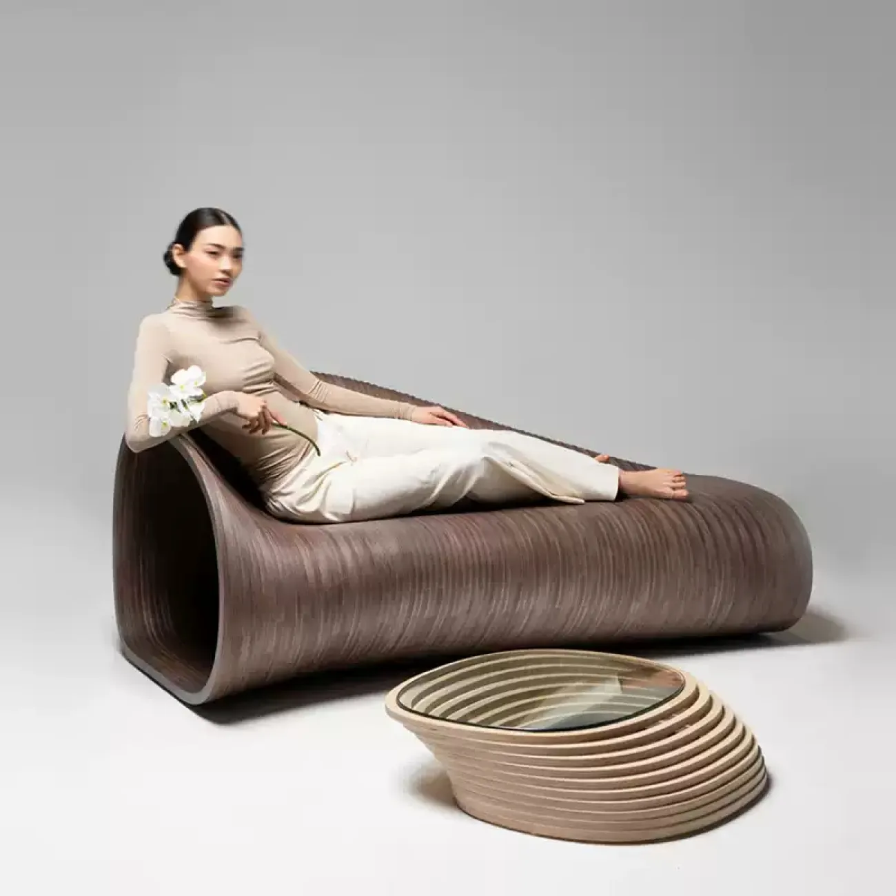 Дизайнерский диван Minicum из берёзы DV39610-32 Дизайнерский диван Minicum из берёзы DV39610-32