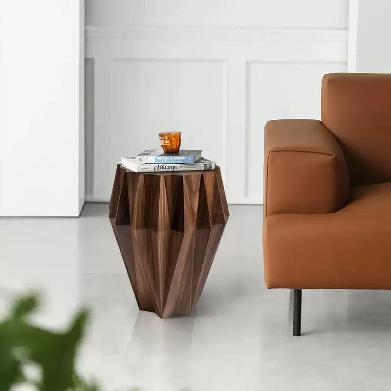 Многогранный журнальный столик Minicum из дерева jS39636-32