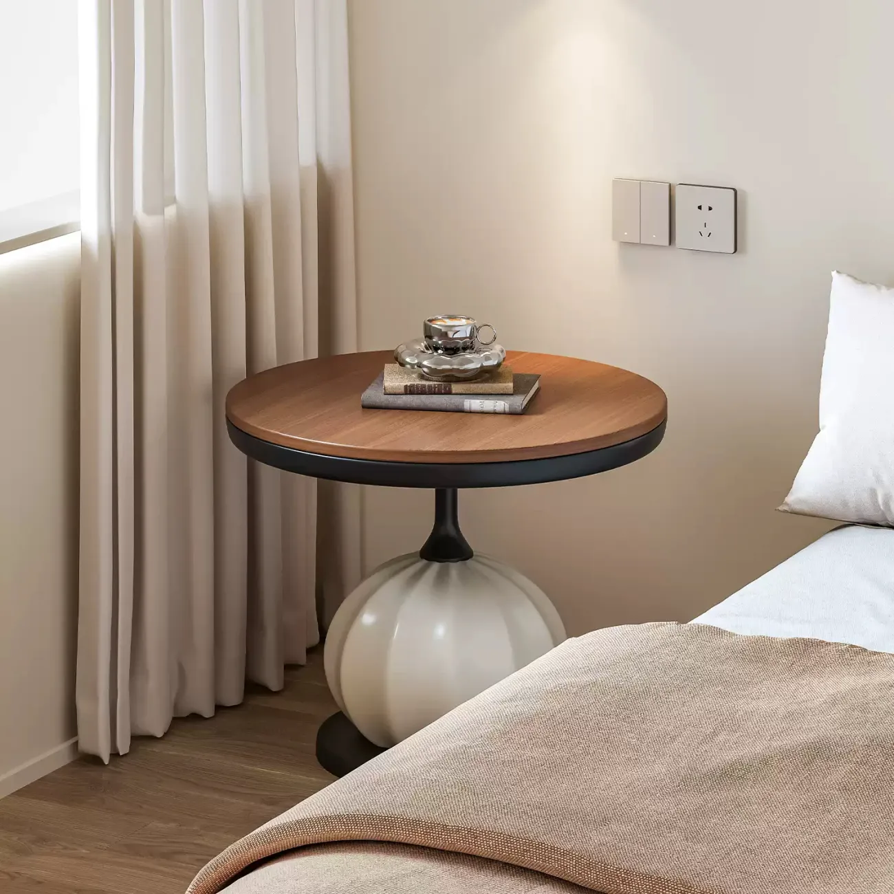 Элегантный журнальный стол Minicum из дерева и металла JS39687-32