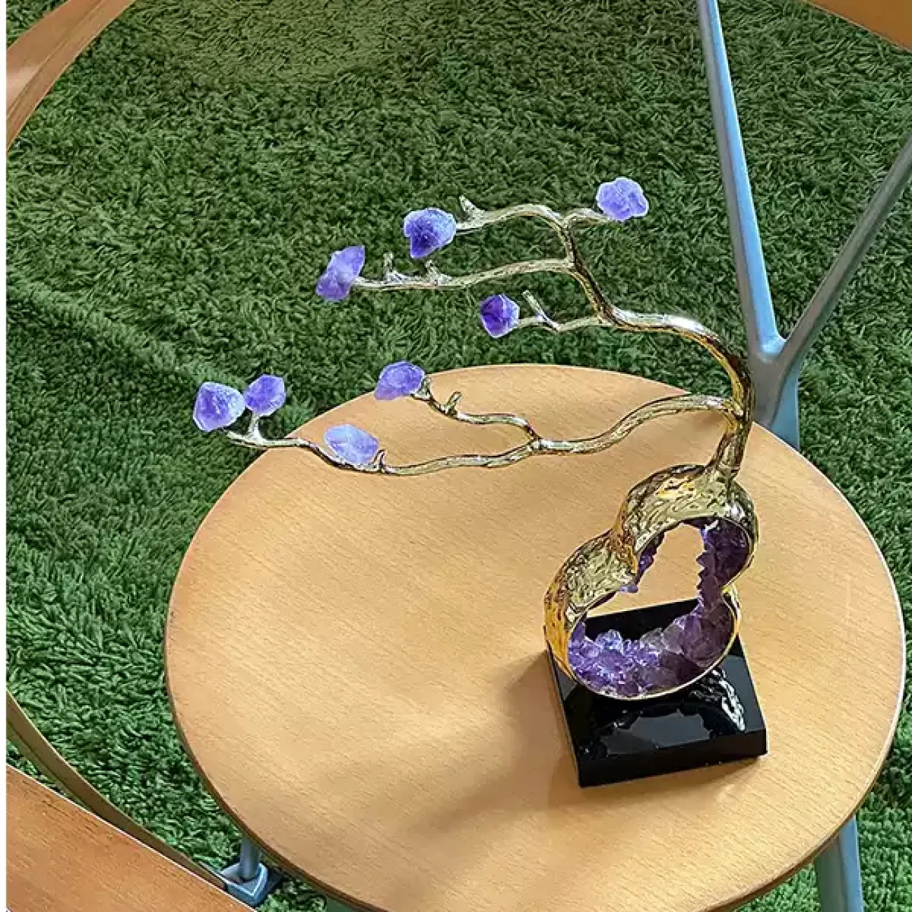 Роскошное настольное украшение от Qiekoo из аметиста с мраморной подставкой SK39691-32