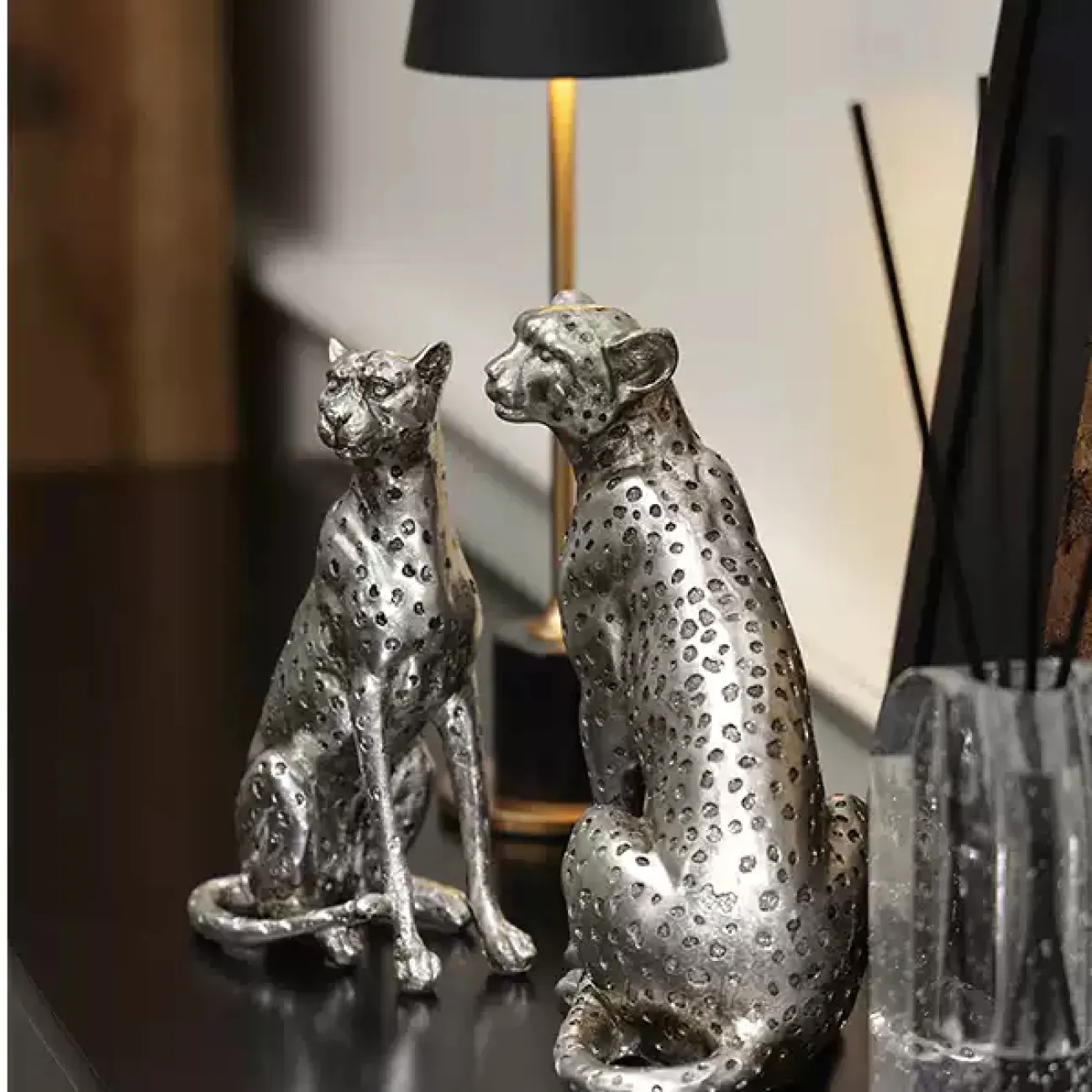 Изящная статуэтка "Гепард" от Qiekoo из смолы SK39693-32 Изящная статуэтка "Гепард" от Qiekoo из смолы SK39693-32