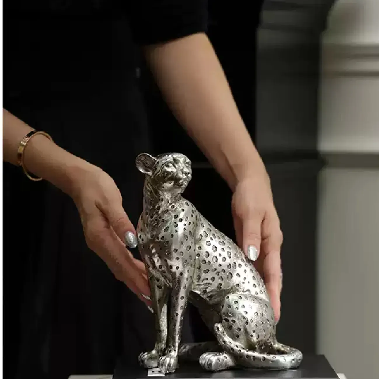 Изящная статуэтка "Гепард" от Qiekoo из смолы SK39693-32 Изящная статуэтка "Гепард" от Qiekoo из смолы SK39693-32