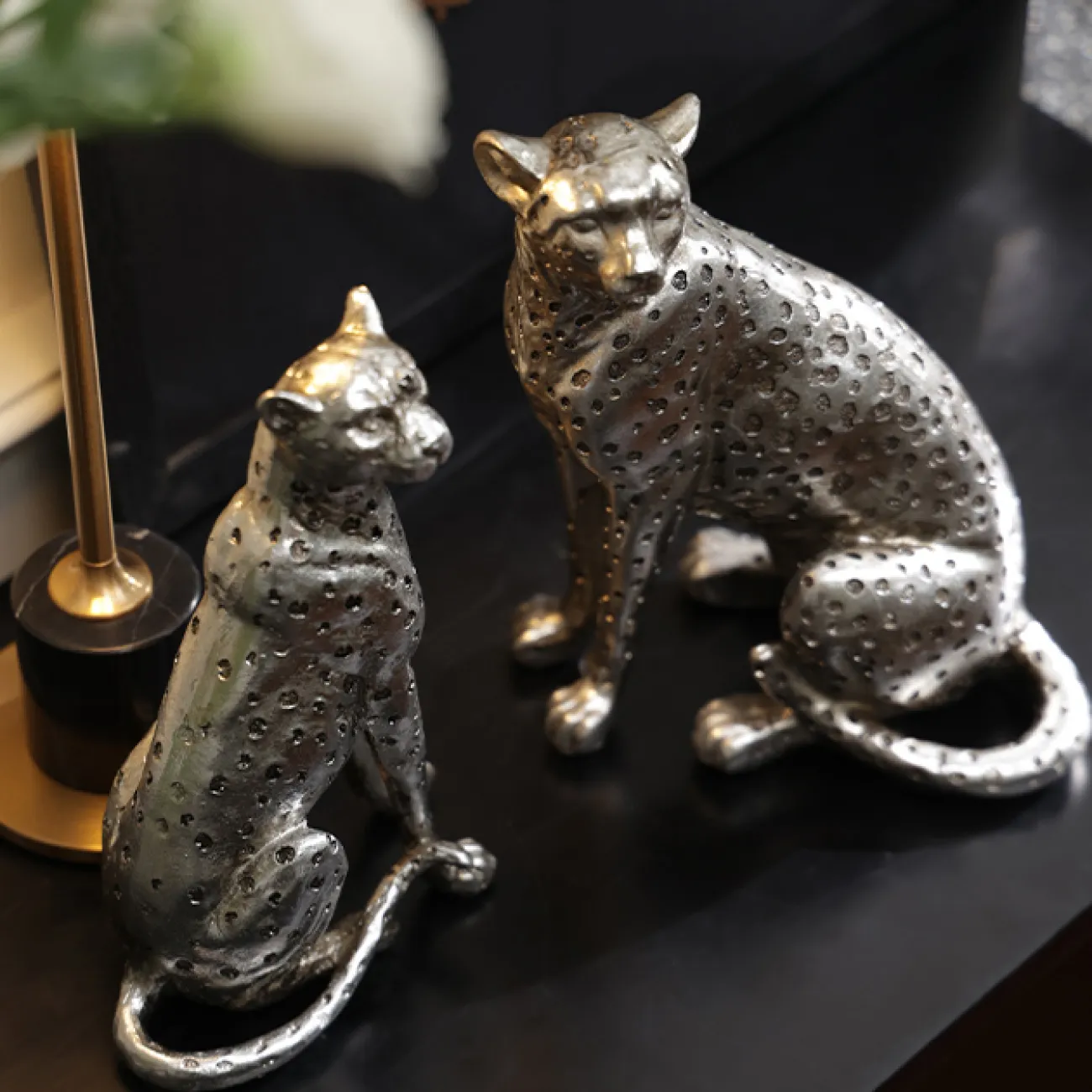 Изящная статуэтка "Гепард" от Qiekoo из смолы SK39693-32 Изящная статуэтка "Гепард" от Qiekoo из смолы SK39693-32