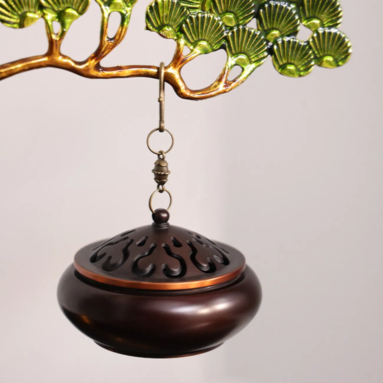 Оригинальная подвесная курильница для благовоний от Qiekoo из мрамора и меди SK39695-32 Оригинальная подвесная курильница для благовоний от Qiekoo из мрамора и меди SK39695-32