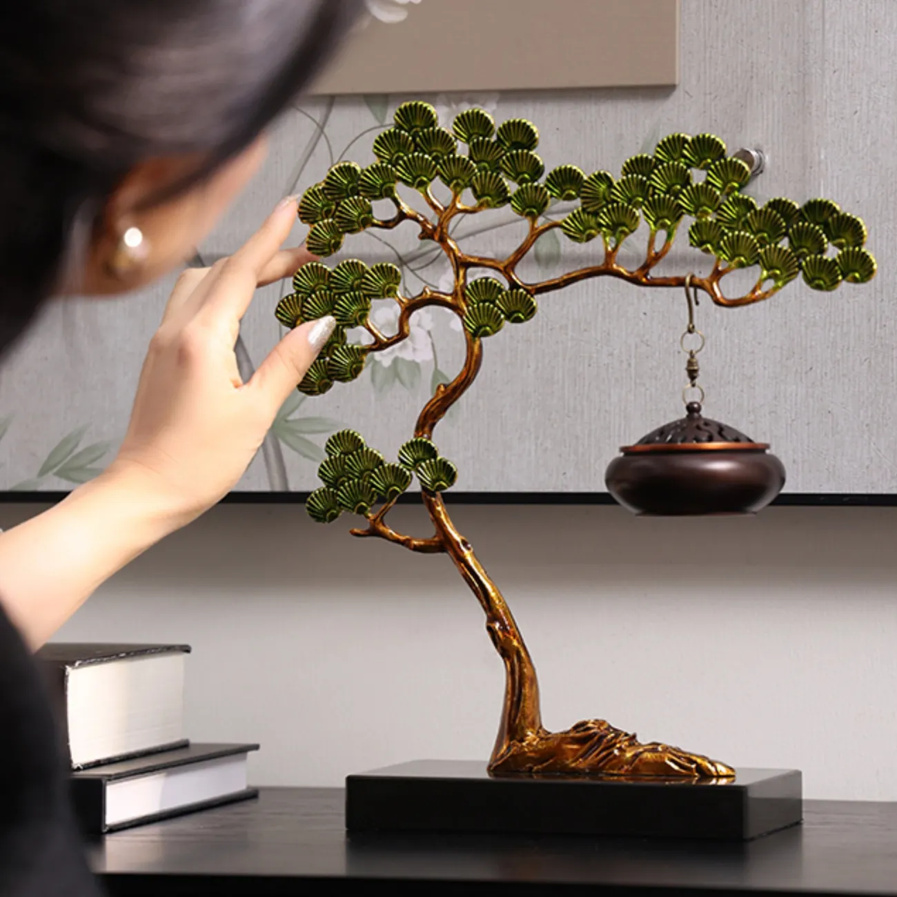 Оригинальная подвесная курильница для благовоний от Qiekoo из мрамора и меди SK39695-32 Оригинальная подвесная курильница для благовоний от Qiekoo из мрамора и меди SK39695-32