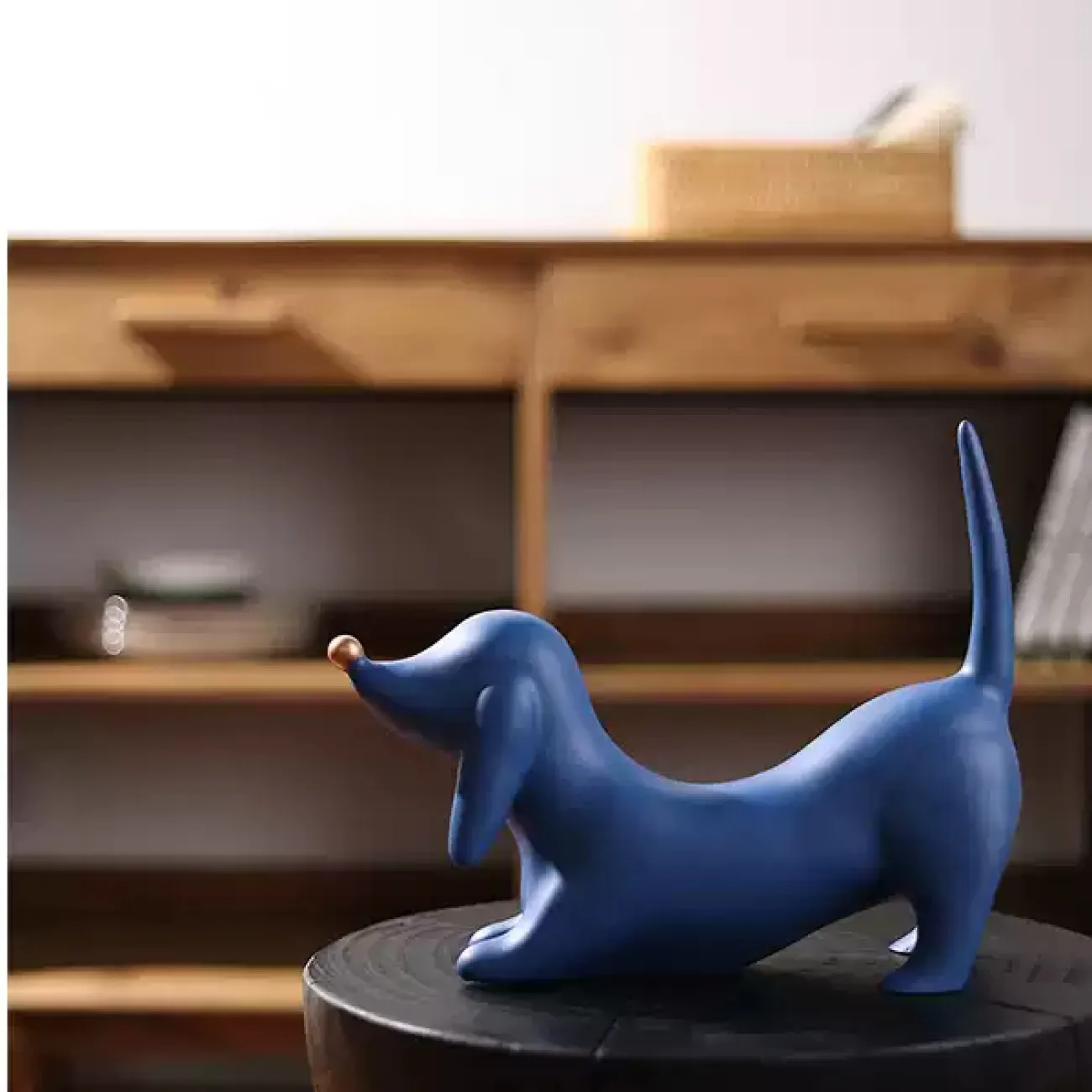Оригинальная статуэтка "Бигль" от Qiekoo из смолы SK39697-32