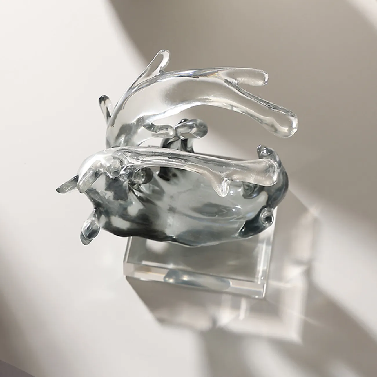 Оригинальная статуэтка "Волна" от Qiekoo из смолы ST39700-32