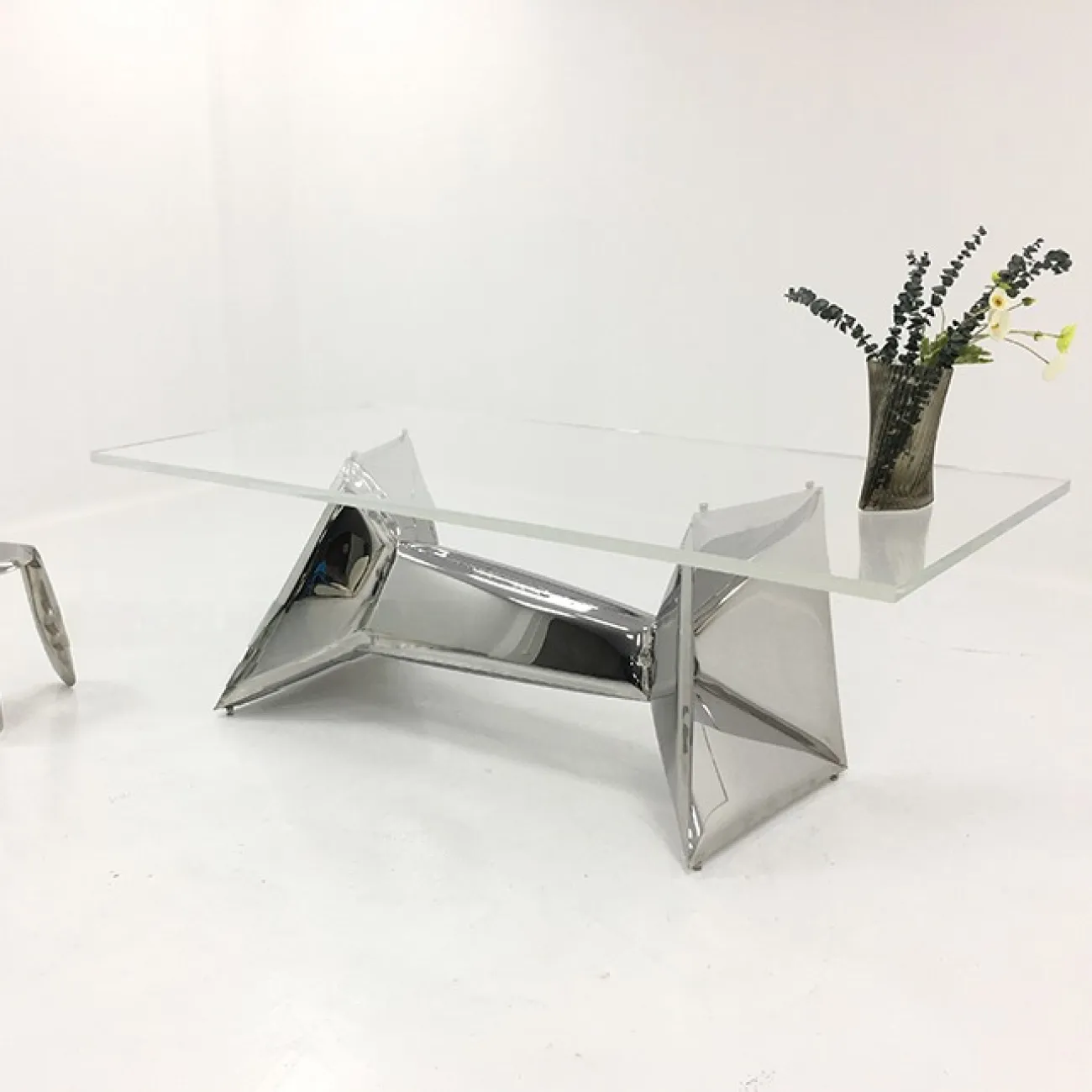 Большой обеденный стол Mozuo из стали, акрила и травертина OS39703-32