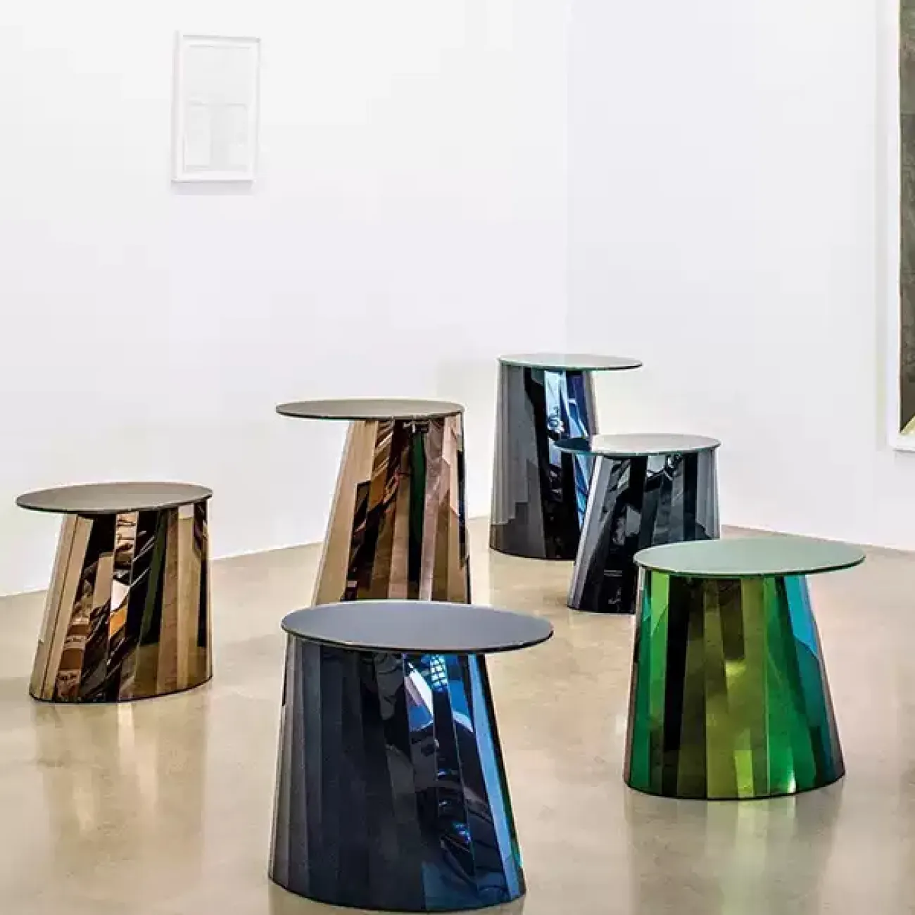 Элегантный журнальный столик Mozuo из стекла и стали JS39709-32