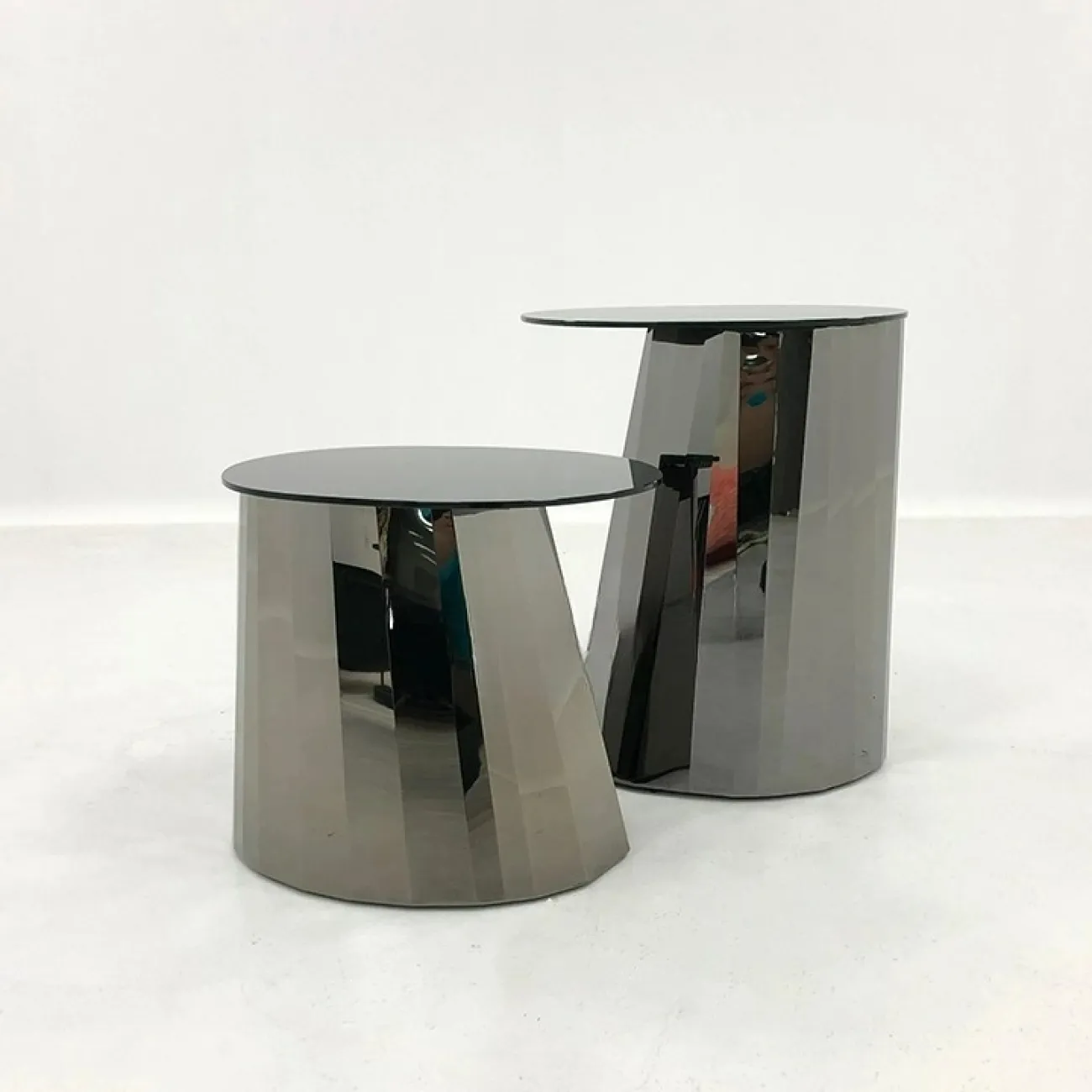 Элегантный журнальный столик Mozuo из стекла и стали JS39709-32