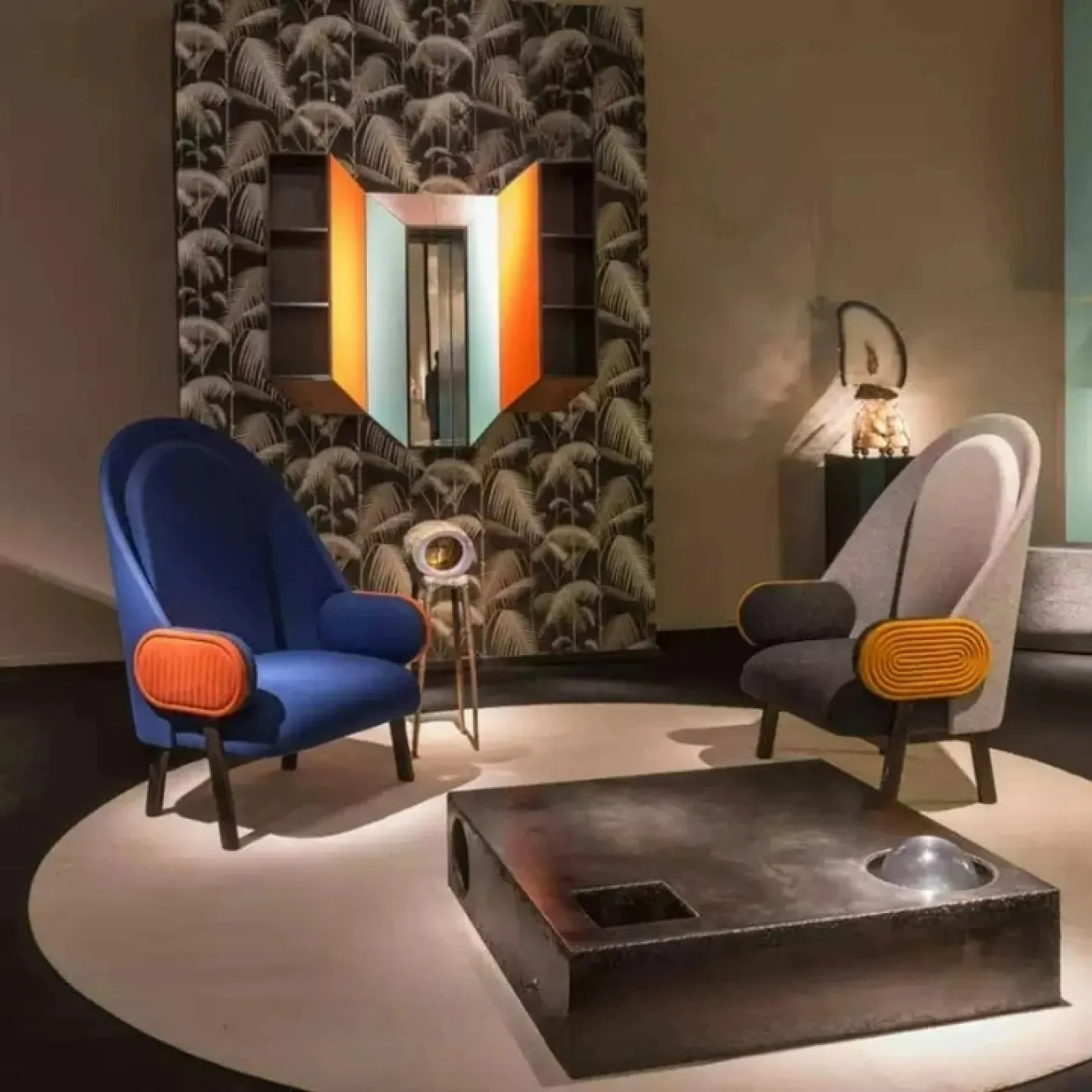 Стильное кресло Mozuo от LaLume из дерева и шерстяного флиса KR39712-32 Стильное кресло Mozuo от LaLume из дерева и шерстяного флиса KR39712-32