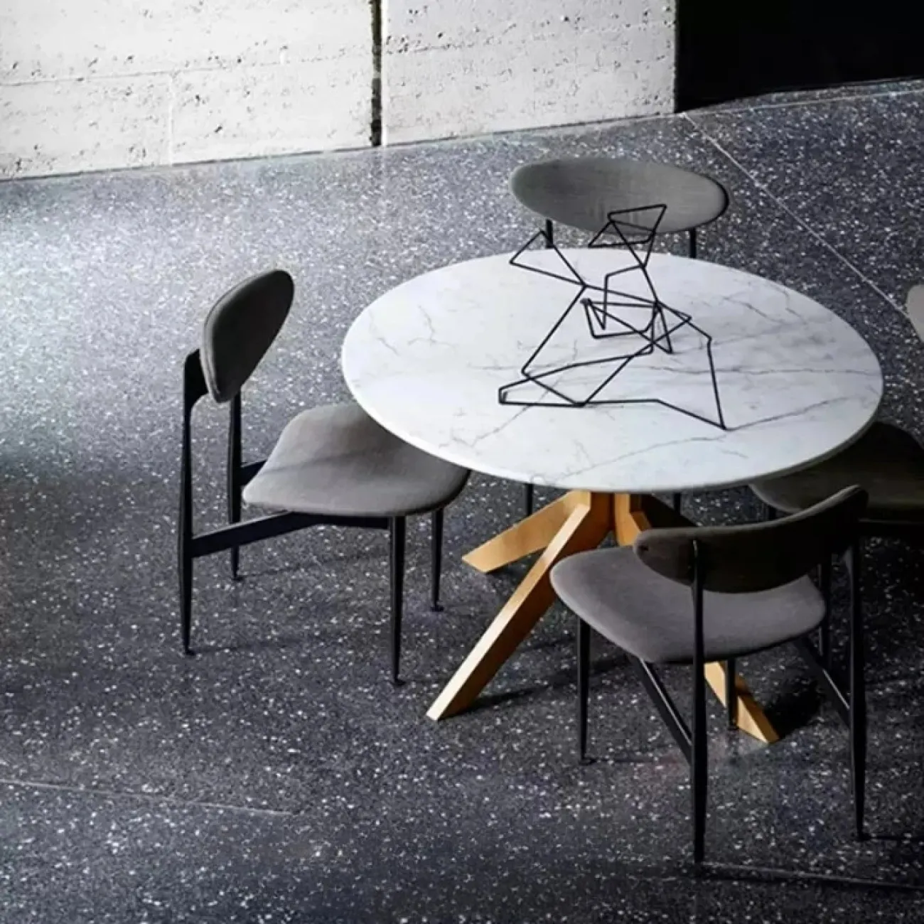 Удобный стул Mozuo из металла ST39724-32