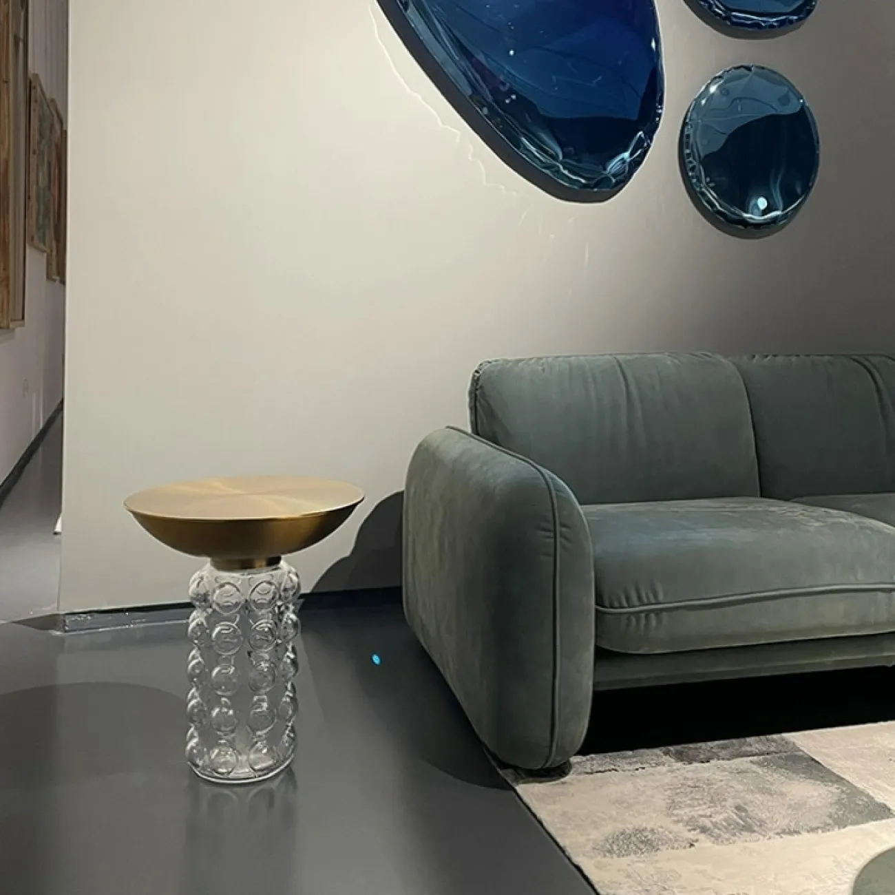 Оригинальный журнальный столик Mozuo из металла и стекла JS39725-32